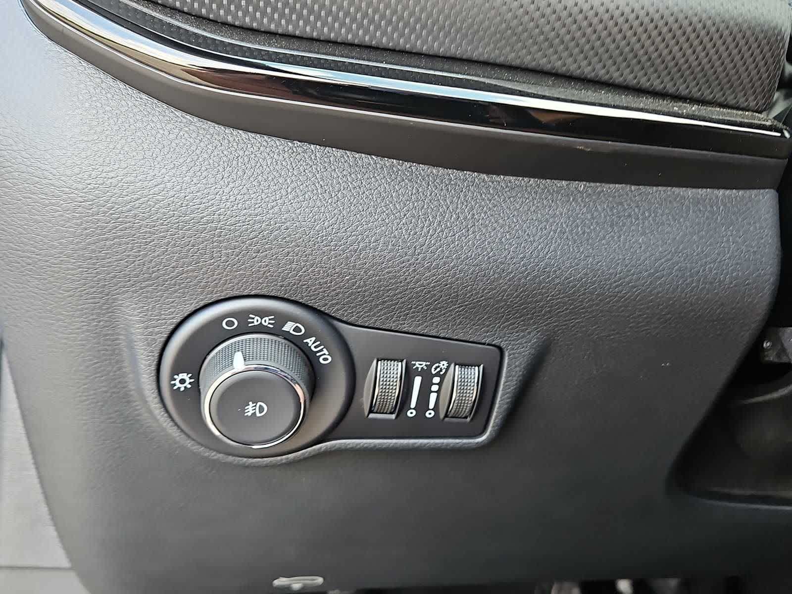 Thumbnail: 2026 Jeep Compass - 25
