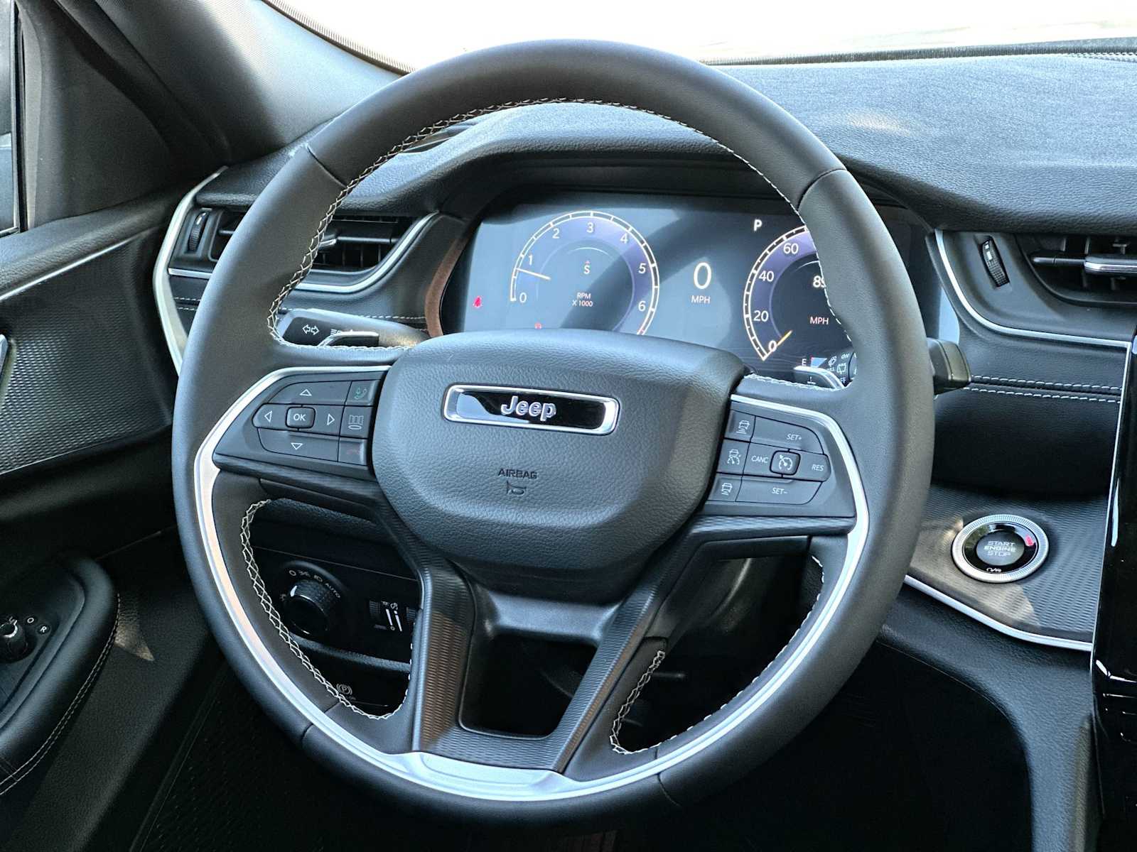 Thumbnail: 2026 Jeep Grand Cherokee - 27