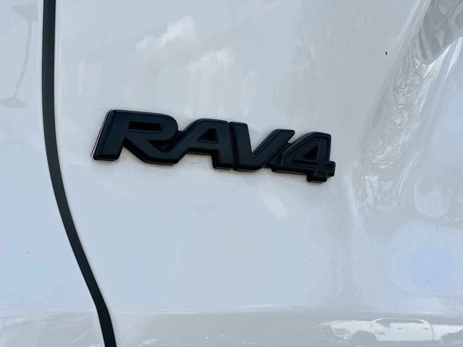 Thumbnail: 2023 Toyota RAV4 - 15
