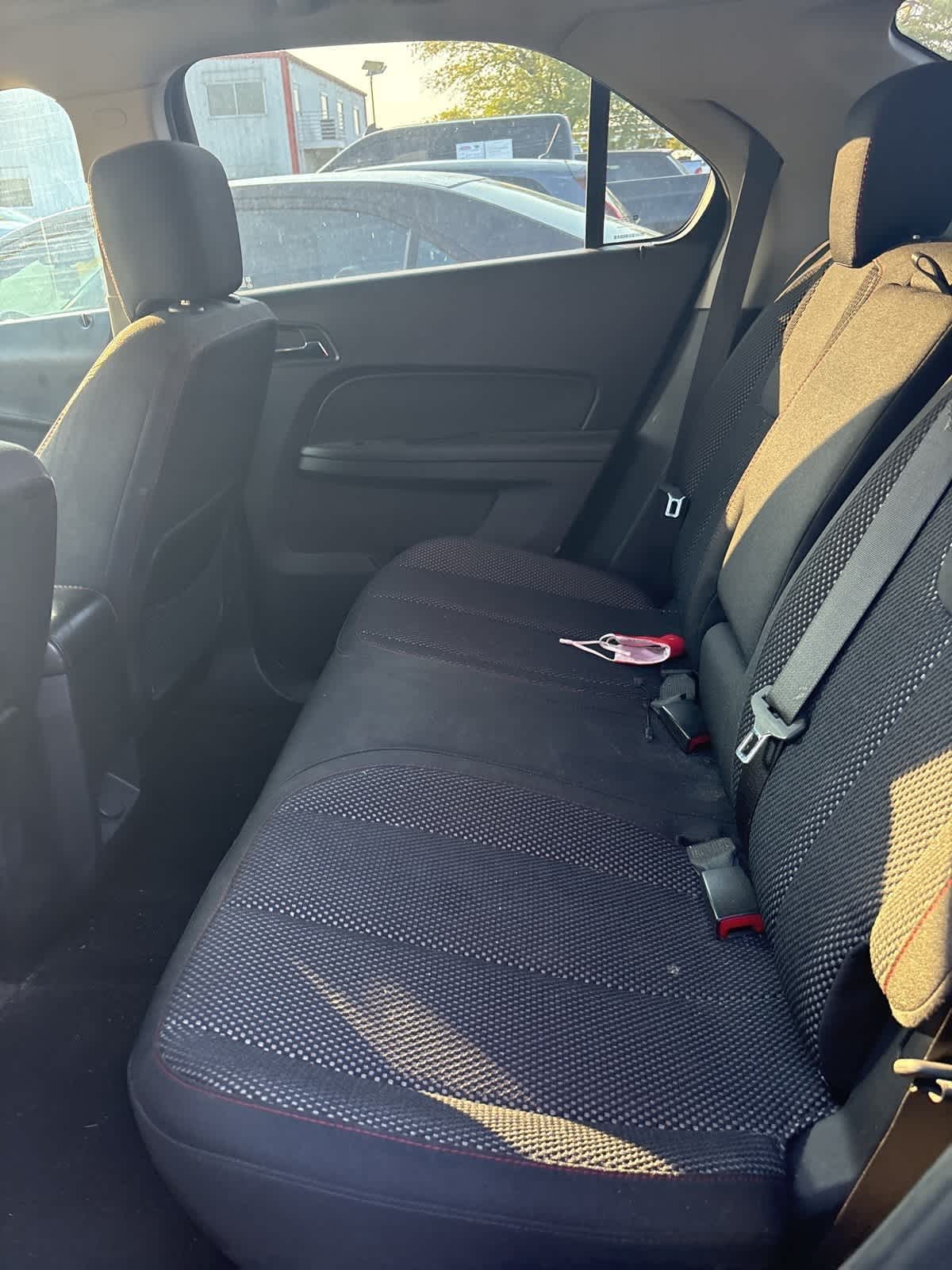 2012 Chevrolet Equinox photo 3