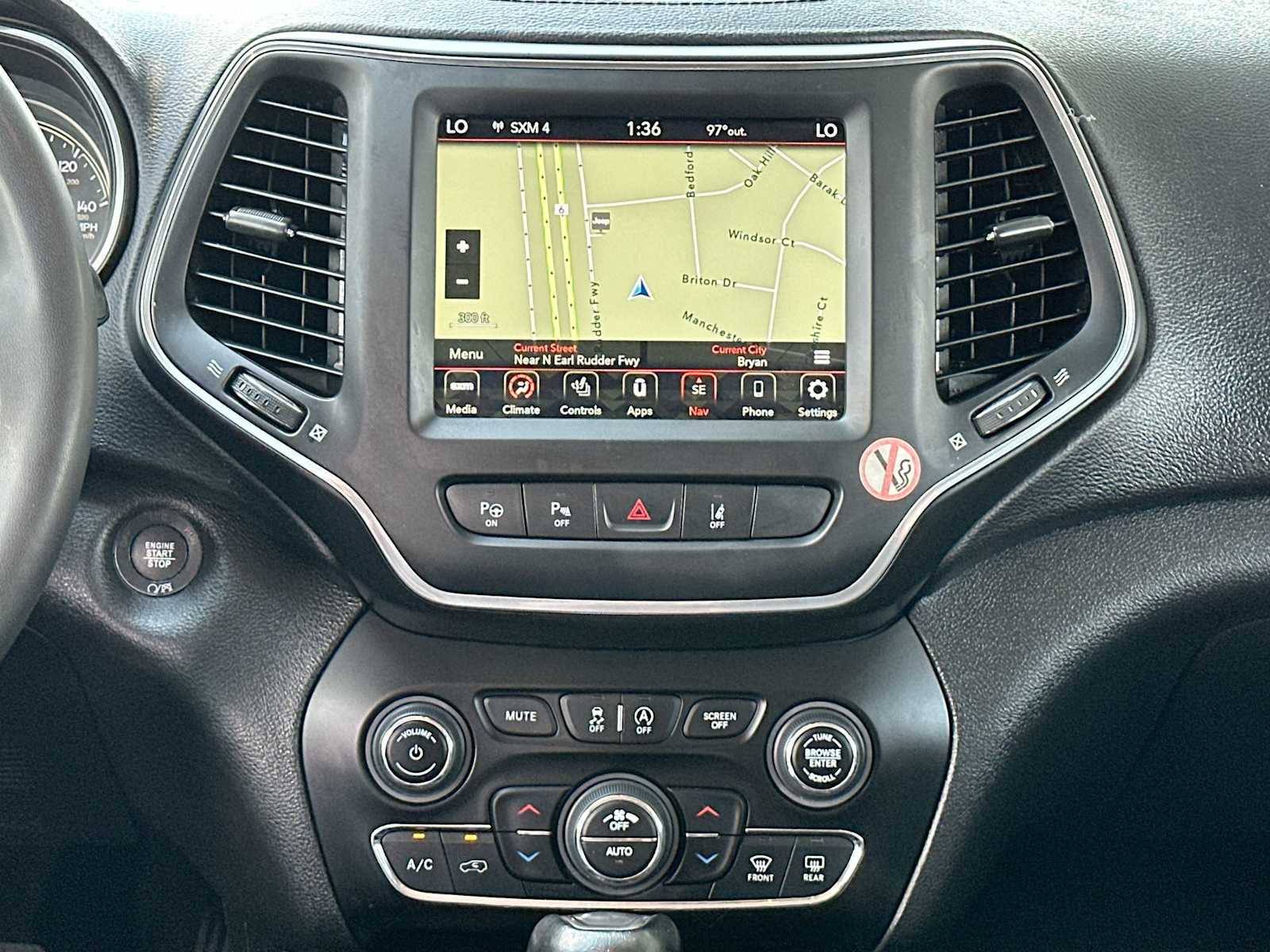 Thumbnail: 2023 Jeep Cherokee - 26