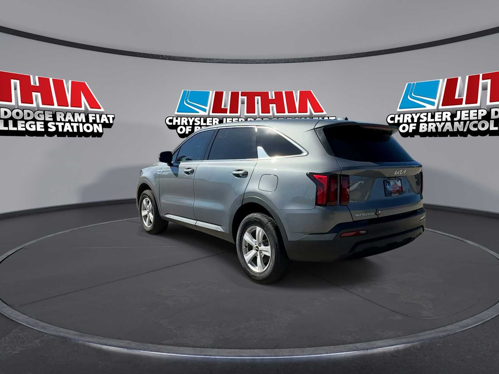 Thumbnail: 2023 Kia Sorento - 6