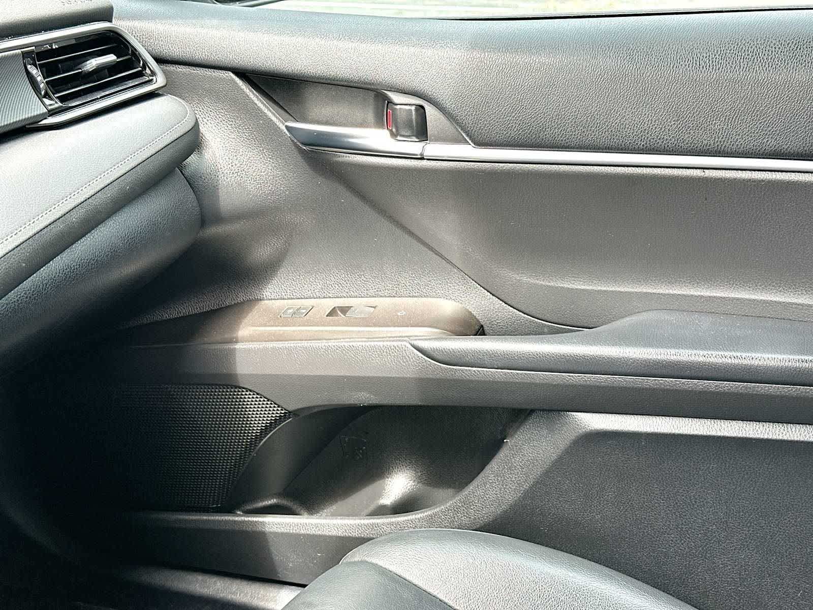 Thumbnail: 2023 Toyota Camry - 28