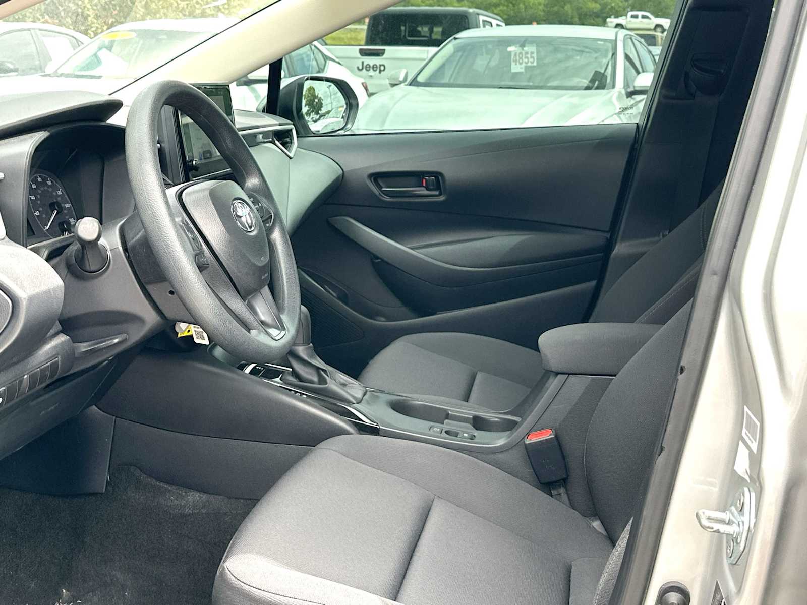 Thumbnail: 2025 Toyota Corolla - 18