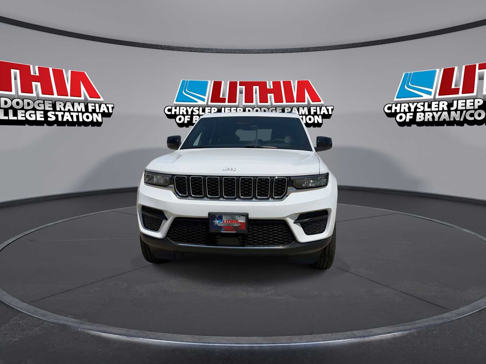 Thumbnail: 2025 Jeep Grand Cherokee - 3