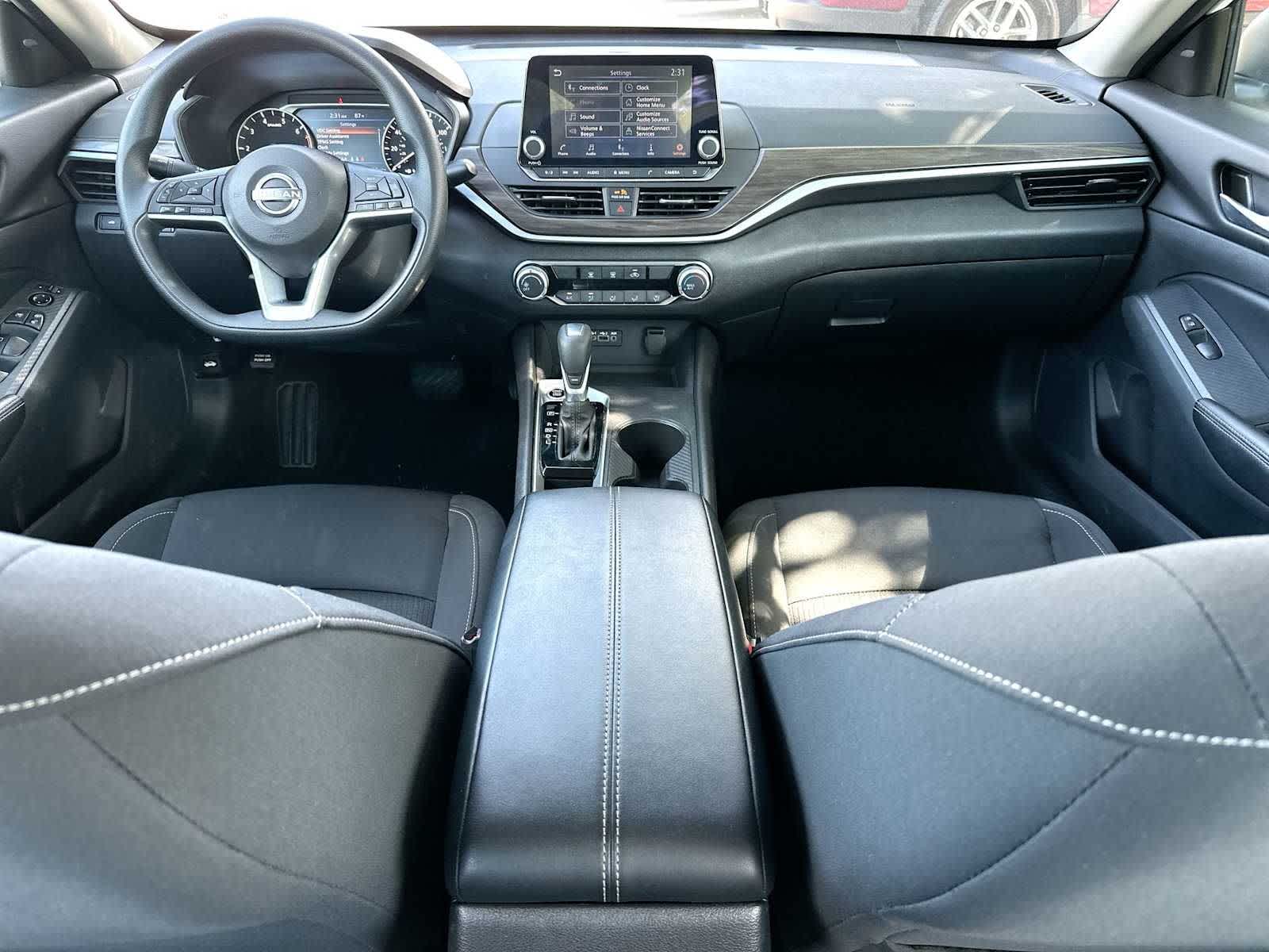 Thumbnail: 2025 Nissan Altima - 25