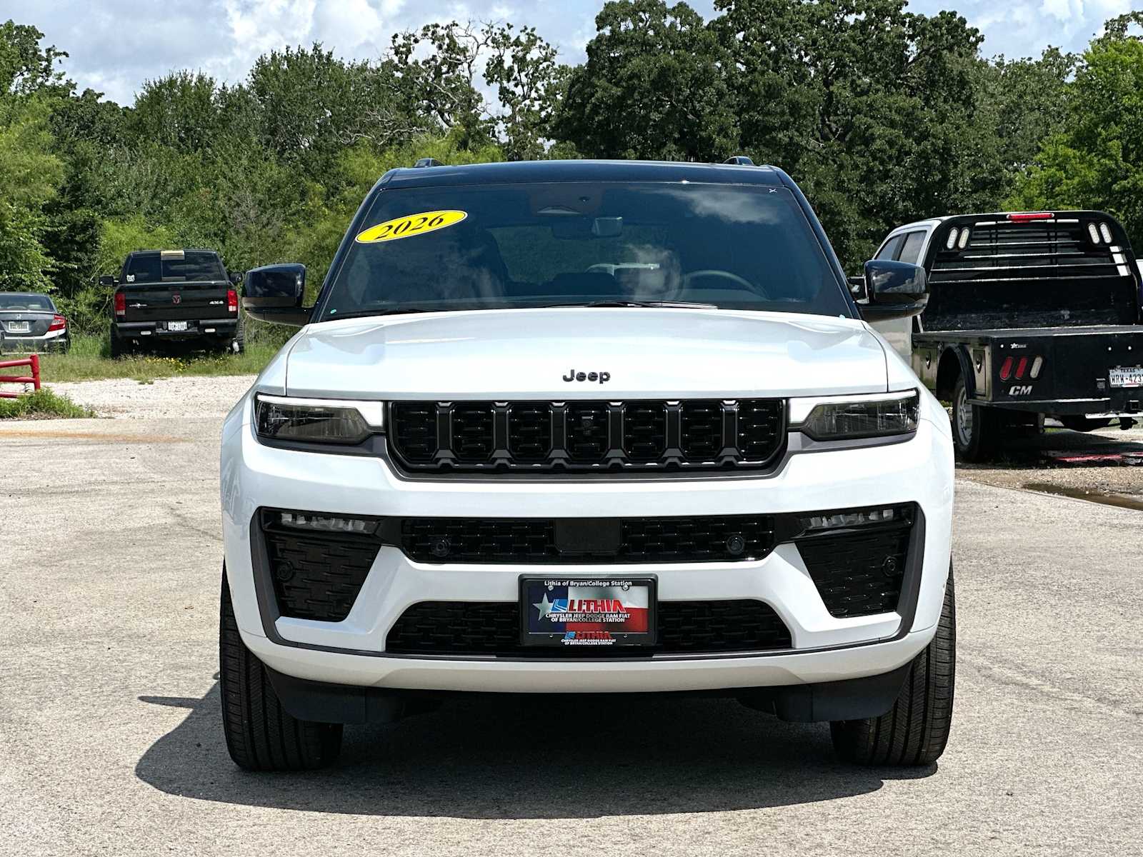 Thumbnail: 2026 Jeep Grand Cherokee - 10