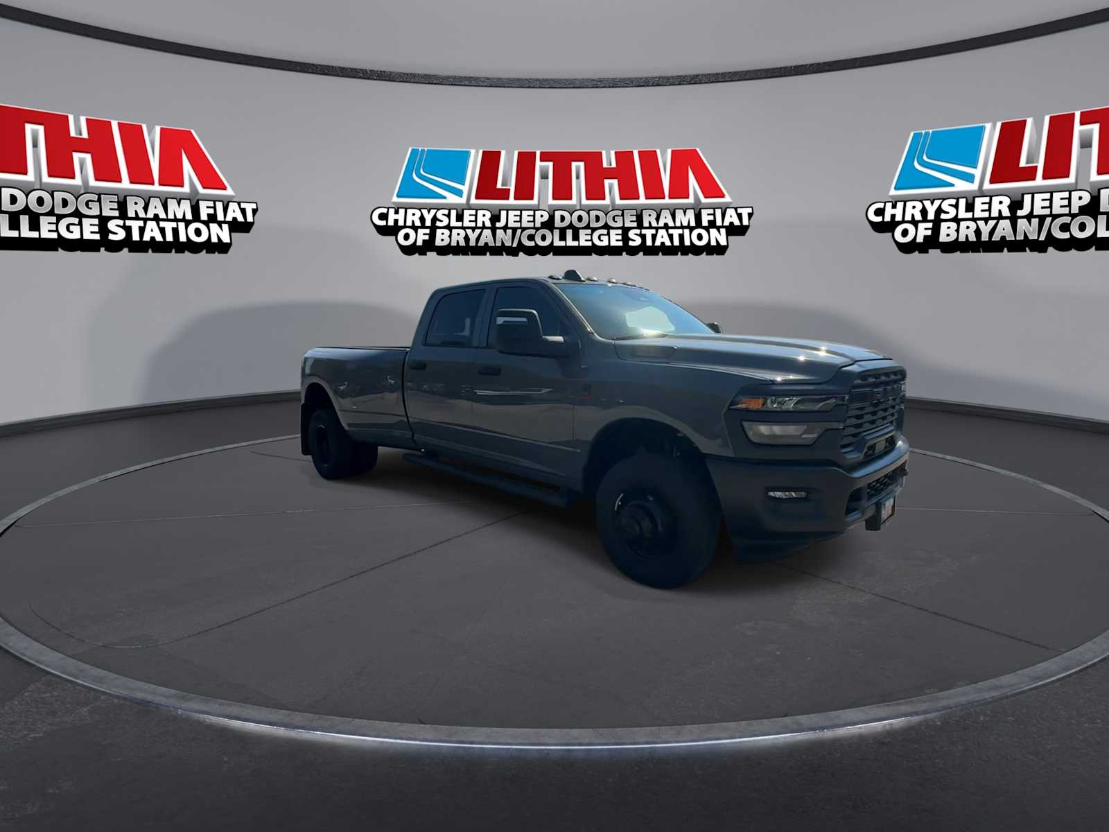New 2027 Ram 3500 TRADESMAN CREW CAB 4X4 Pickup