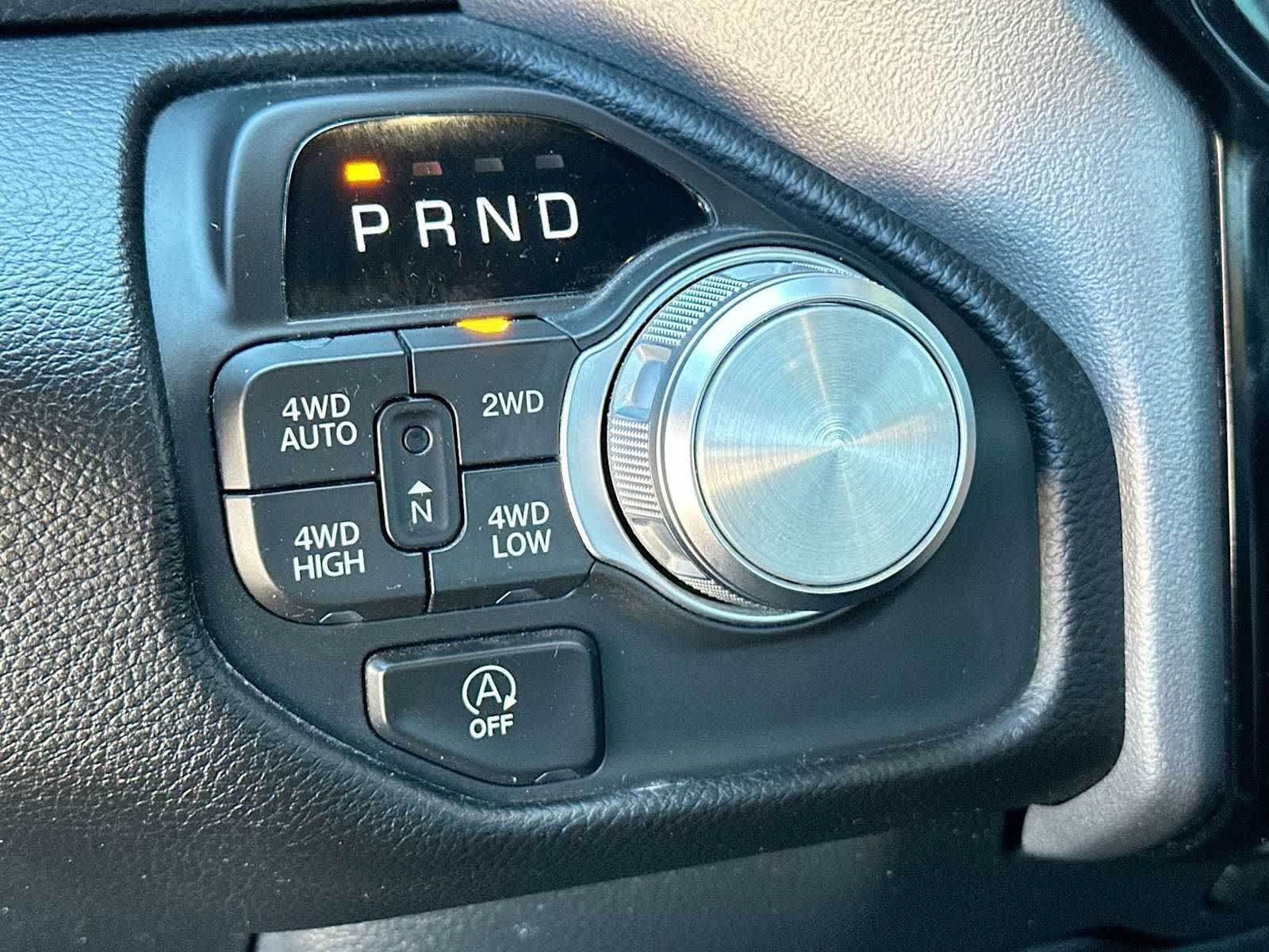 Thumbnail: 2025 RAM 1500 - 21