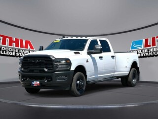 2026 Ram 3500 TRADESMAN CREW CAB 4X4 8' BOX Pickup