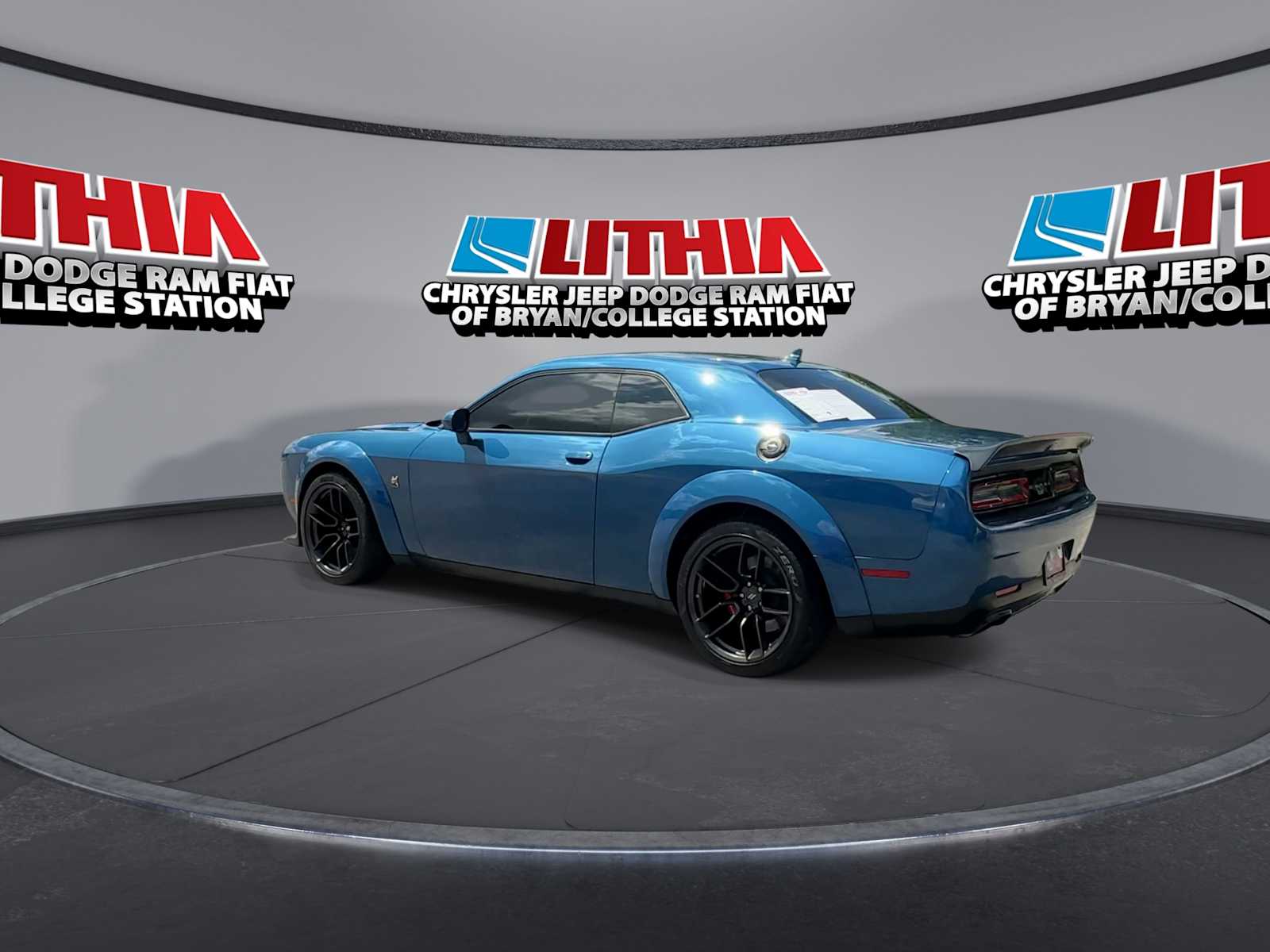 Thumbnail: 2022 Dodge Challenger - 6