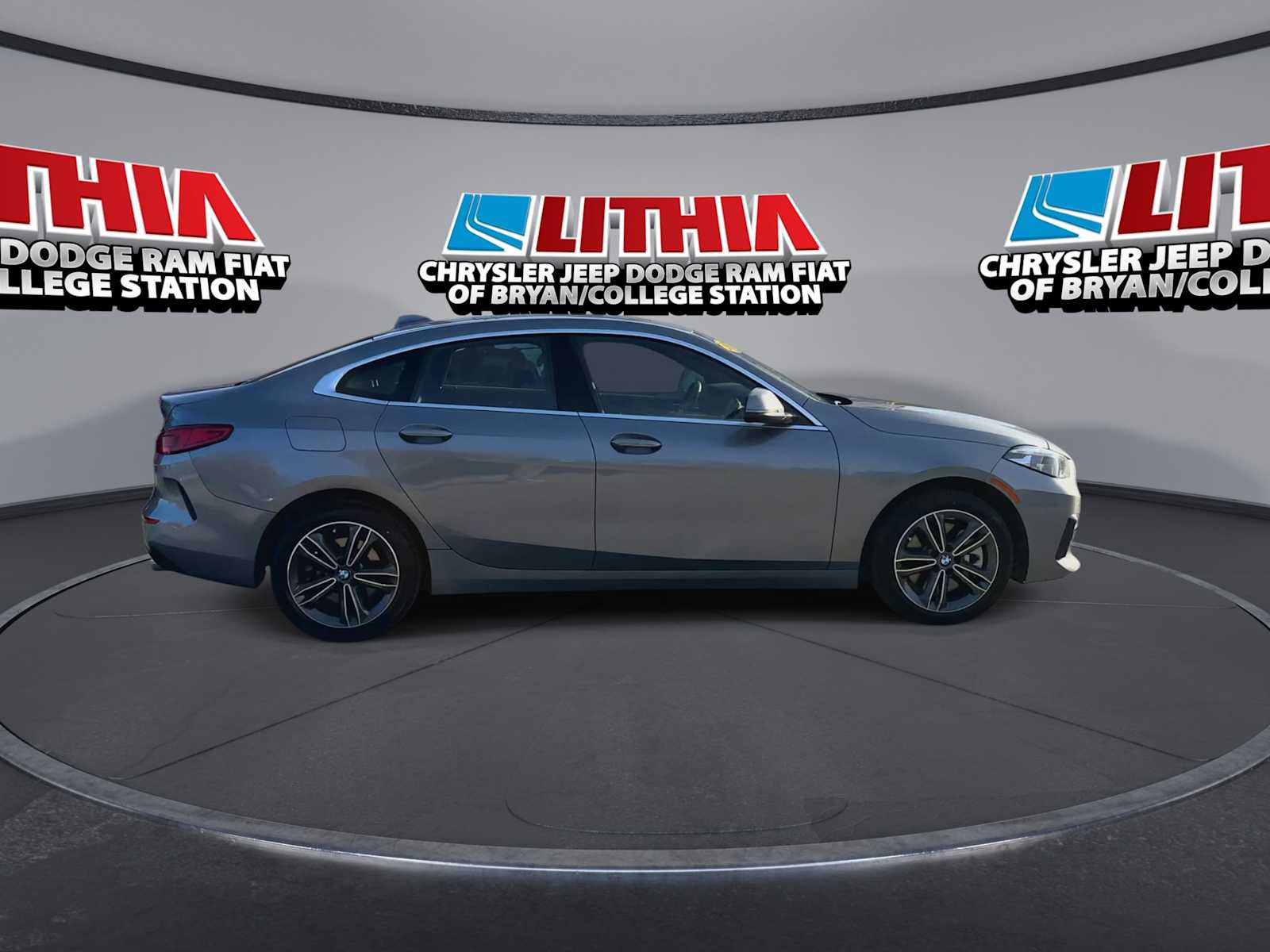 Thumbnail: 2024 BMW 2 Series - 9