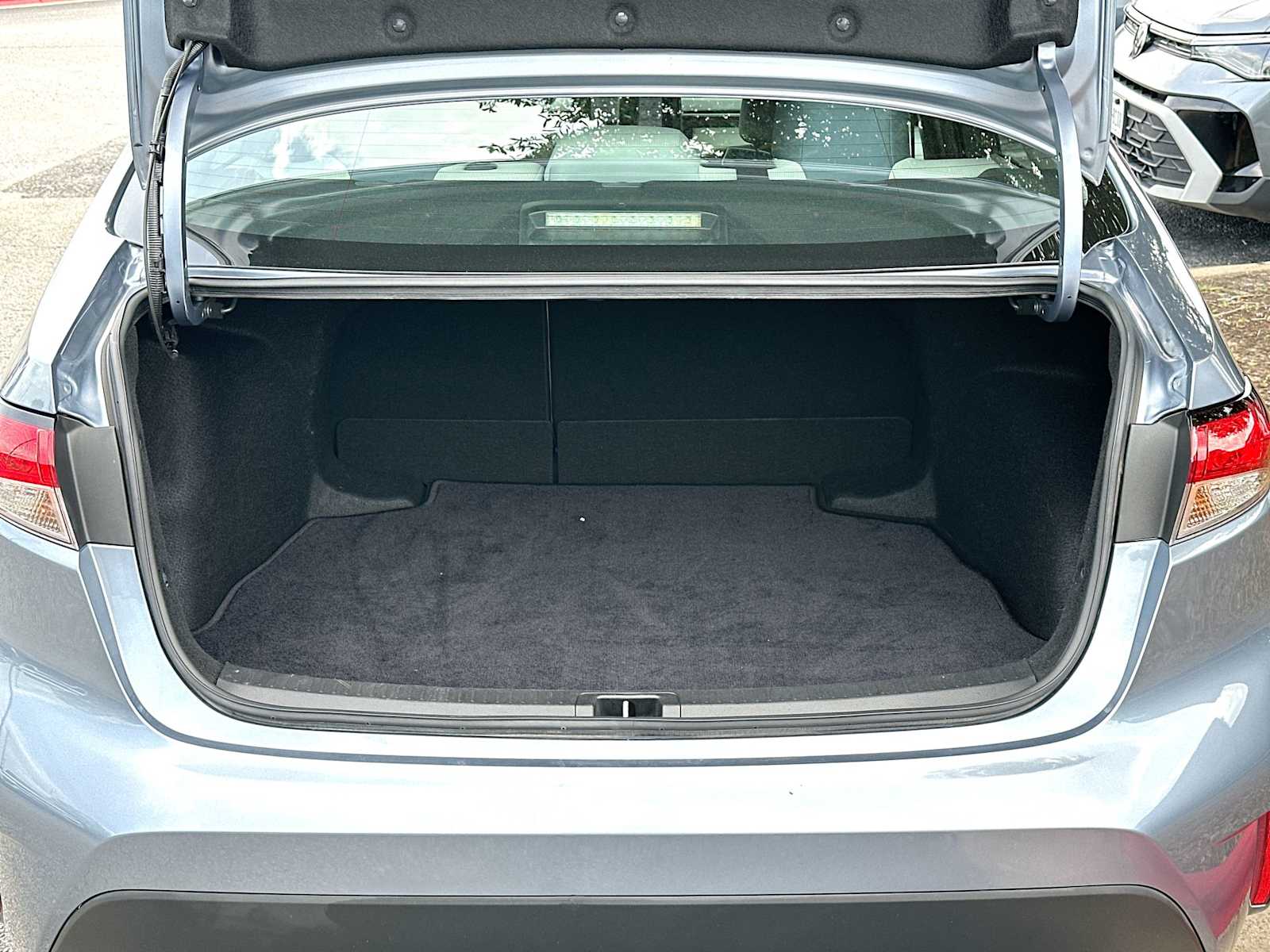 Thumbnail: 2023 Toyota Corolla - 28