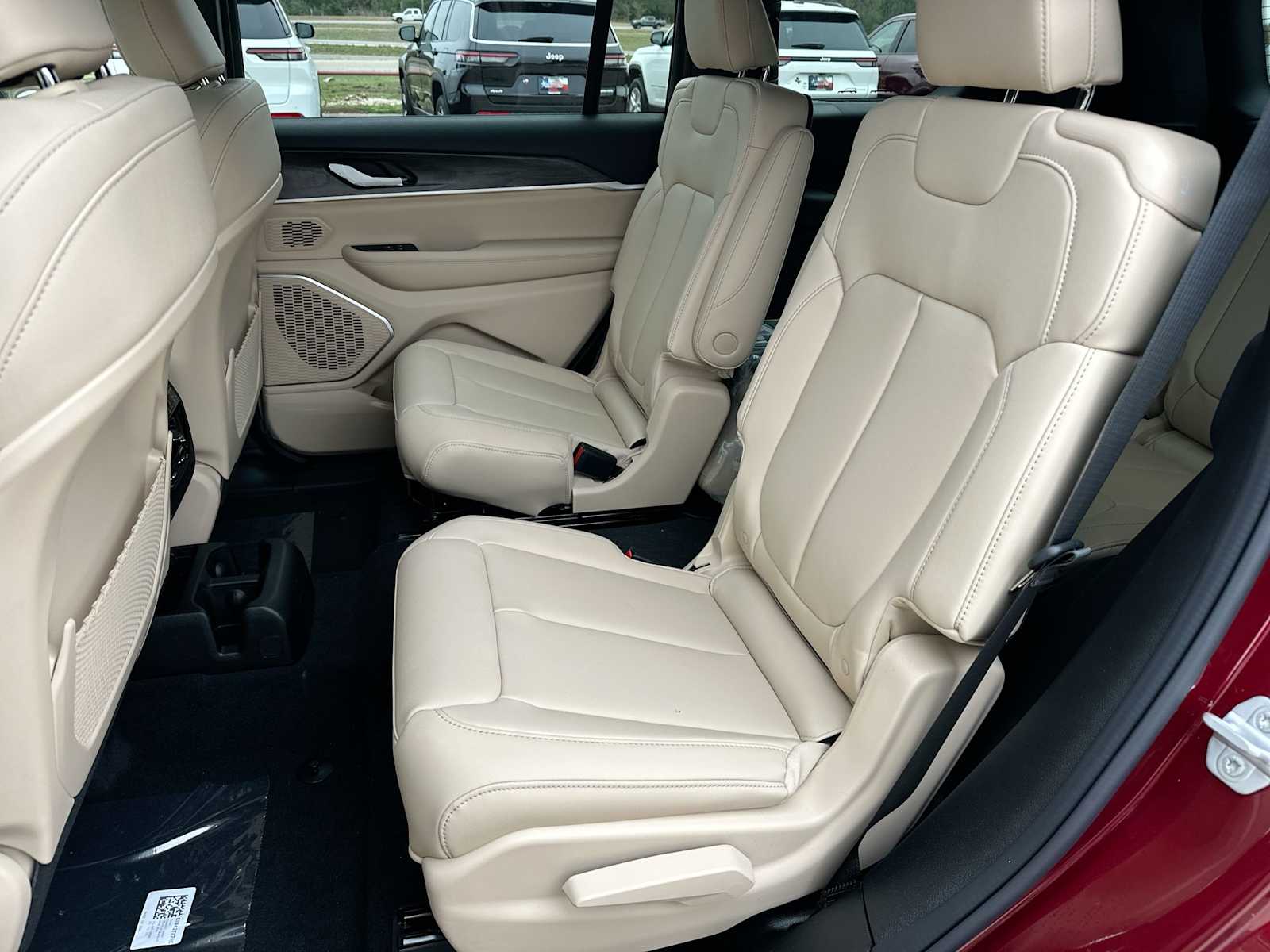 Thumbnail: 2025 Jeep Grand Cherokee - 23