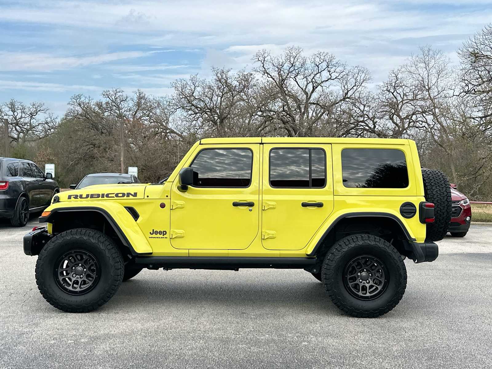 Thumbnail: 2023 Jeep Wrangler - 12