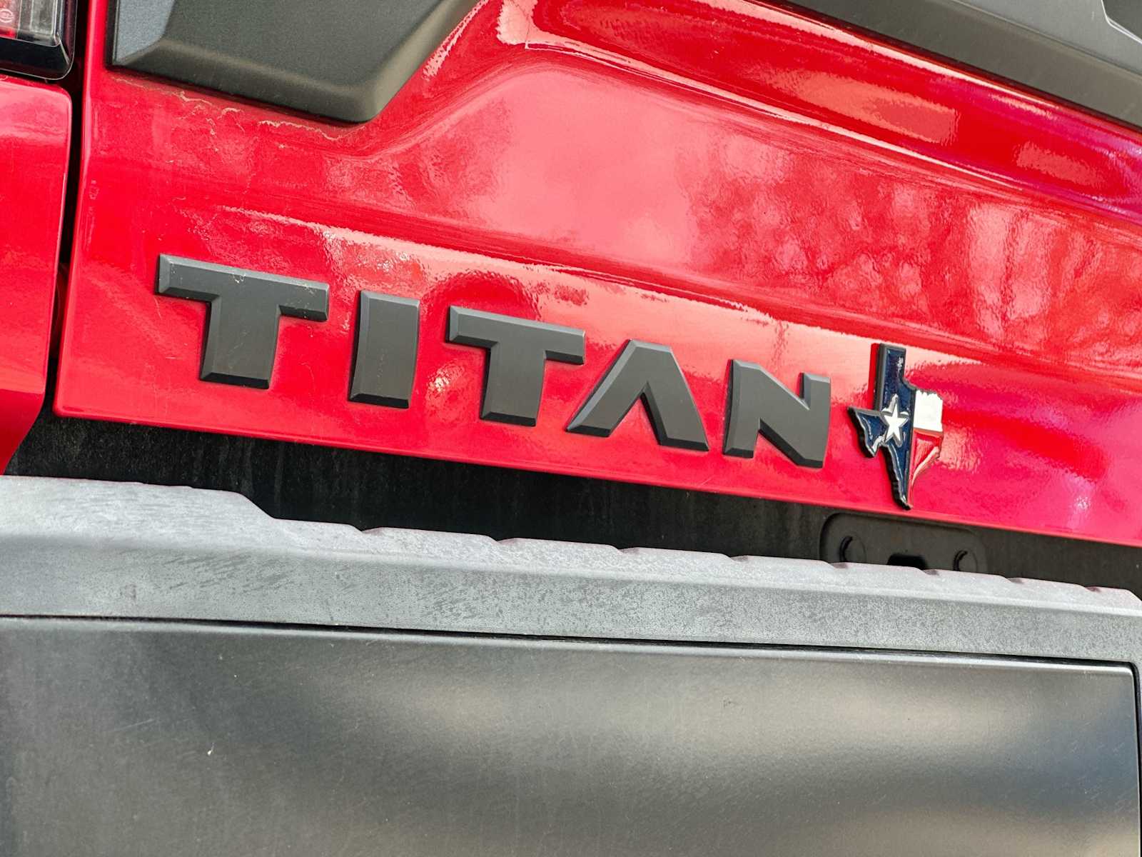 Thumbnail: 2020 Nissan Titan - 15