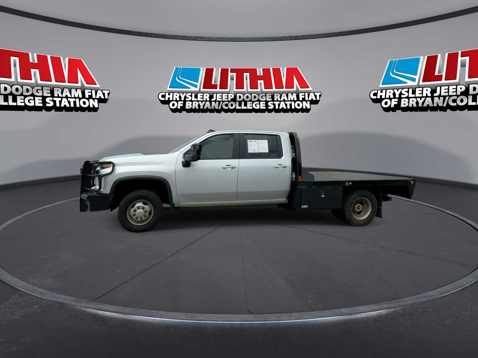 Thumbnail: 2022 Chevrolet Silverado 3500 - 6