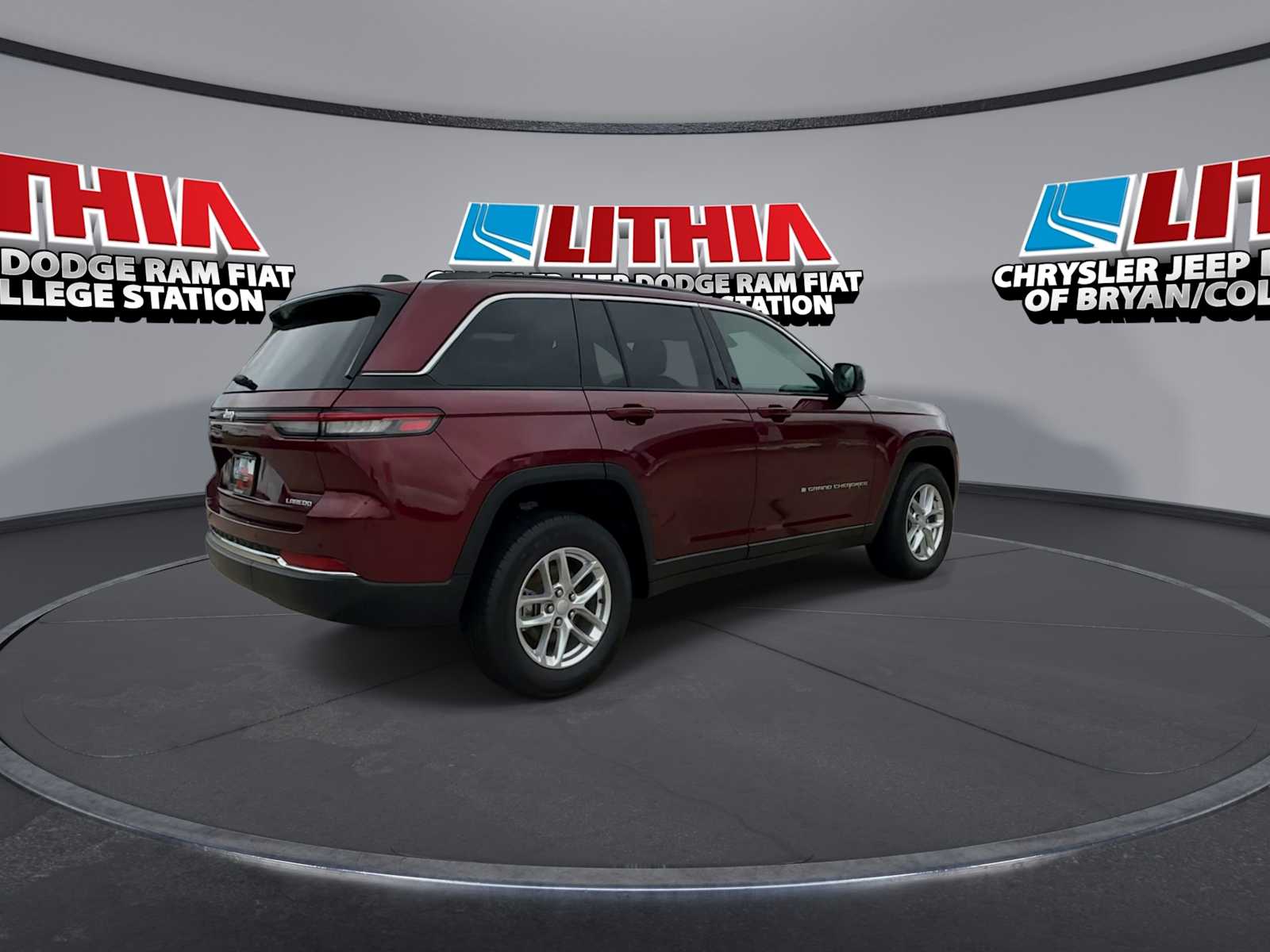 Thumbnail: 2026 Jeep Grand Cherokee - 8
