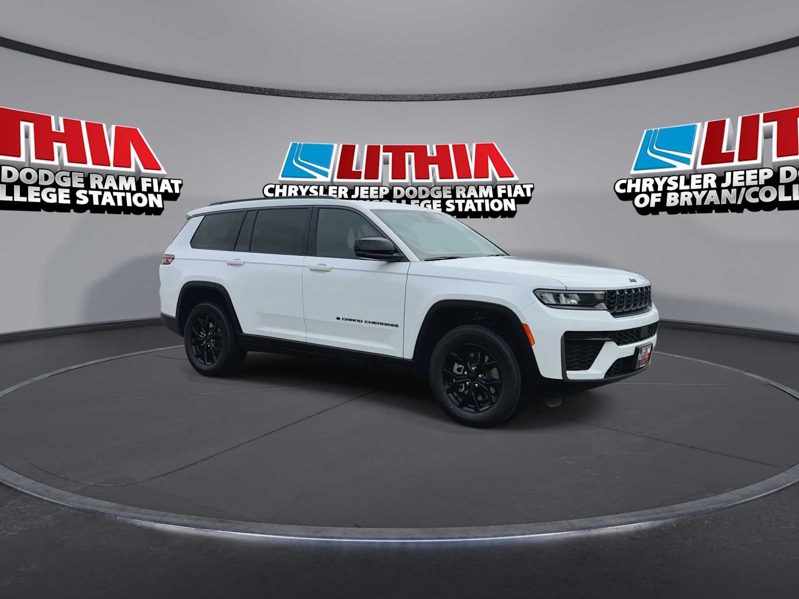 Thumbnail: 2026 Jeep Grand Cherokee - 2