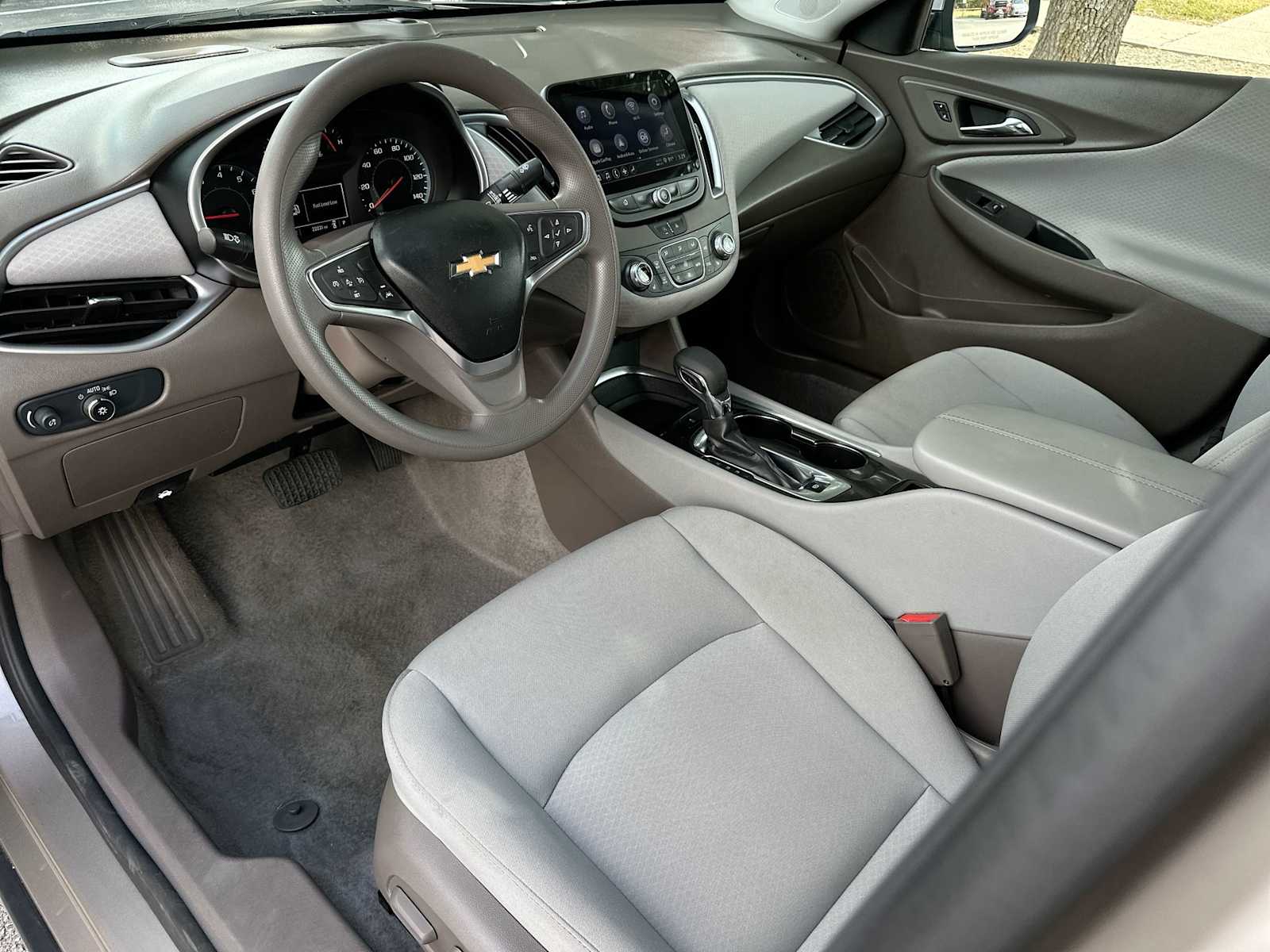 Thumbnail: 2025 Chevrolet Malibu - 18