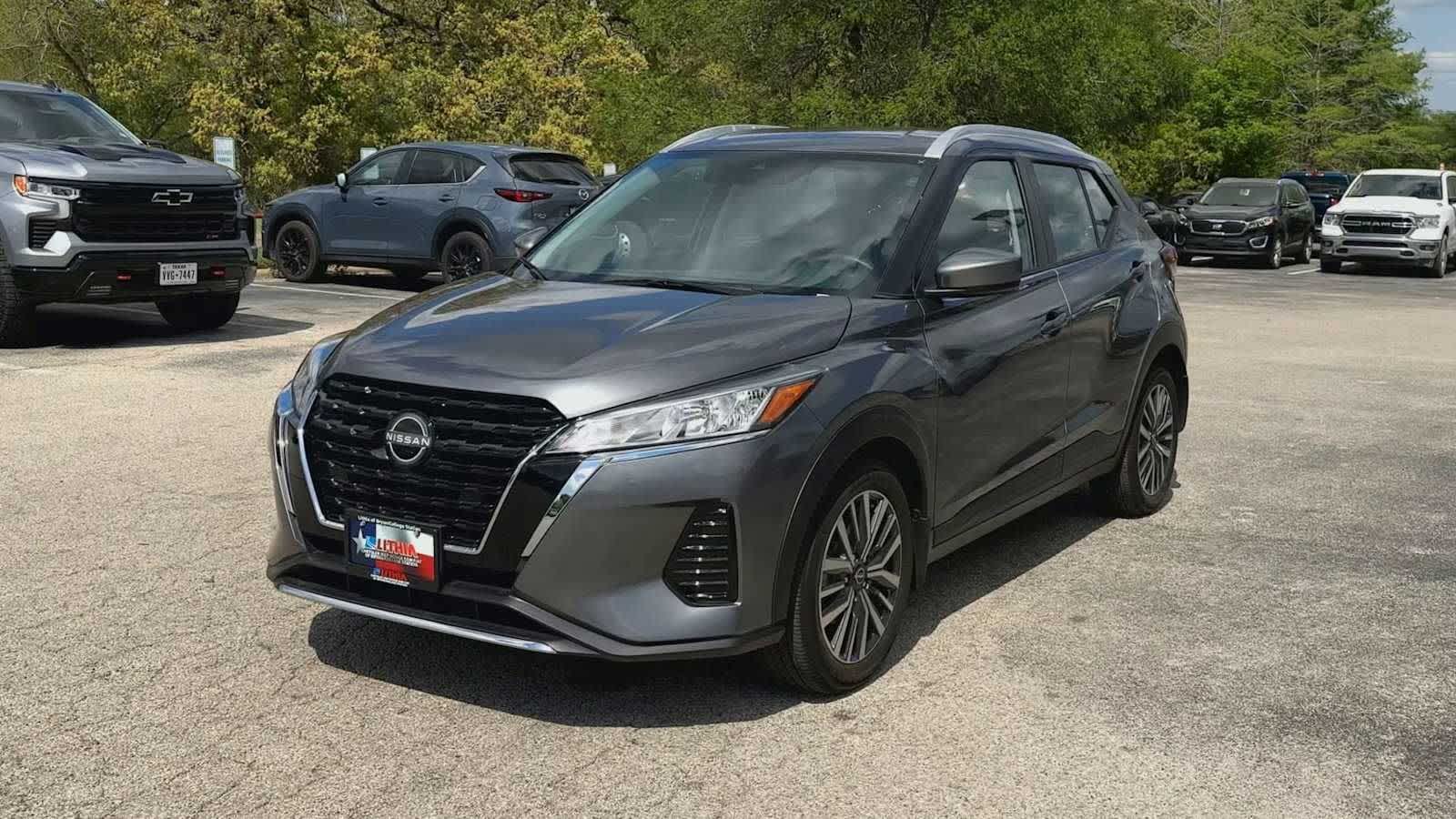 Thumbnail: 2024 Nissan Kicks - 3