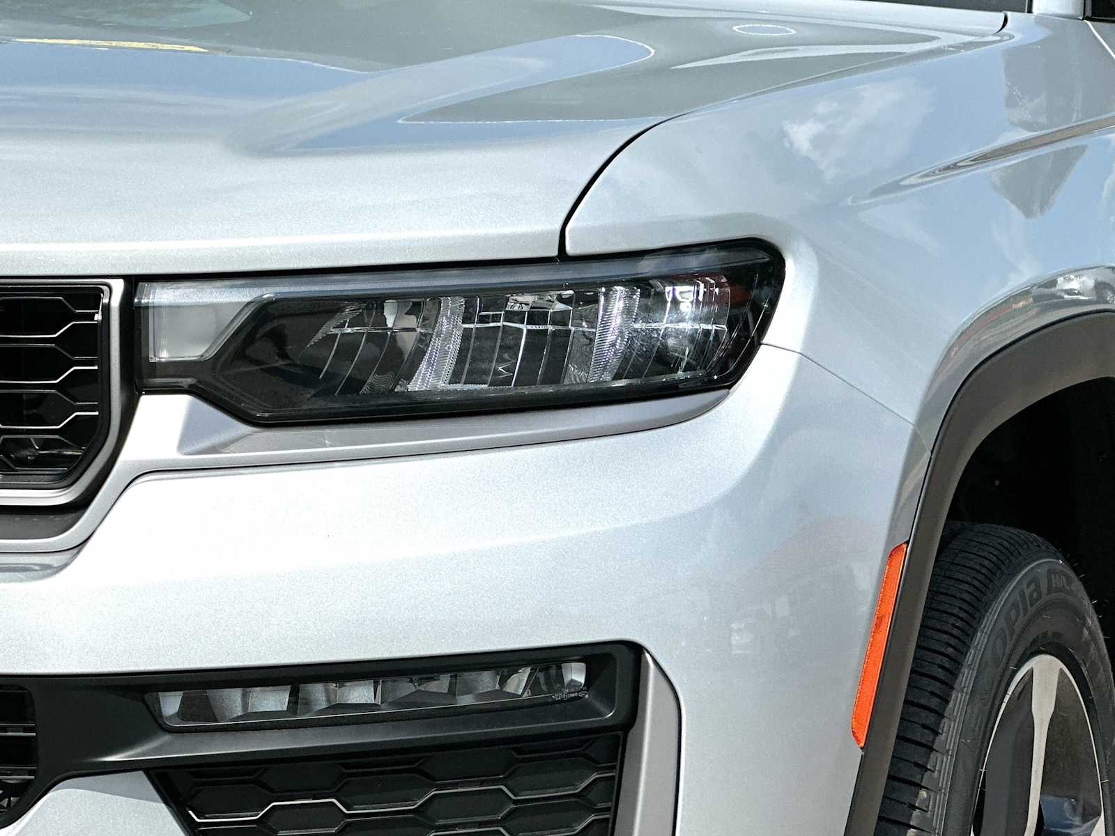Thumbnail: 2026 Jeep Grand Cherokee - 16