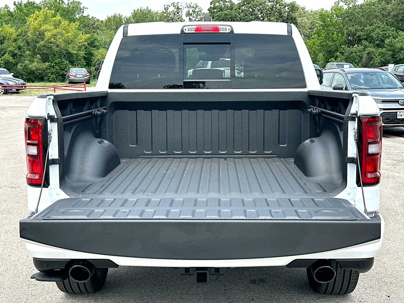 Thumbnail: 2026 RAM 1500 - 28