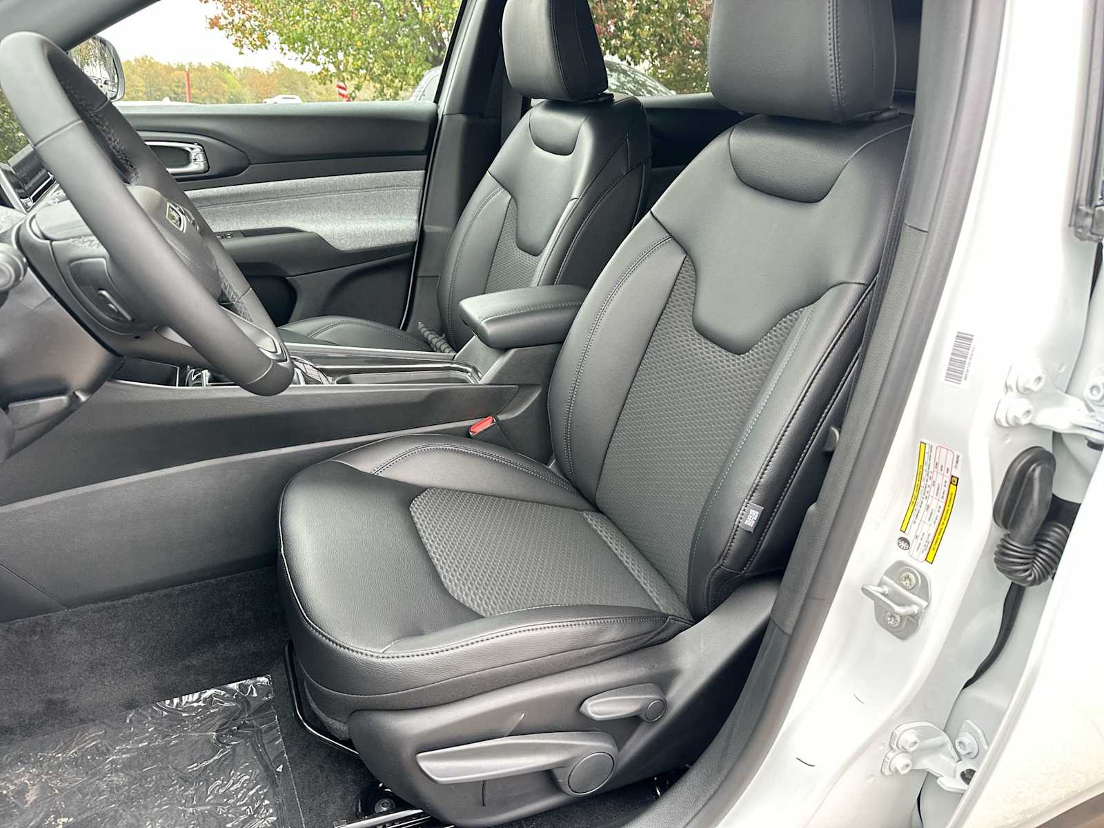 Thumbnail: 2026 Jeep Compass - 17