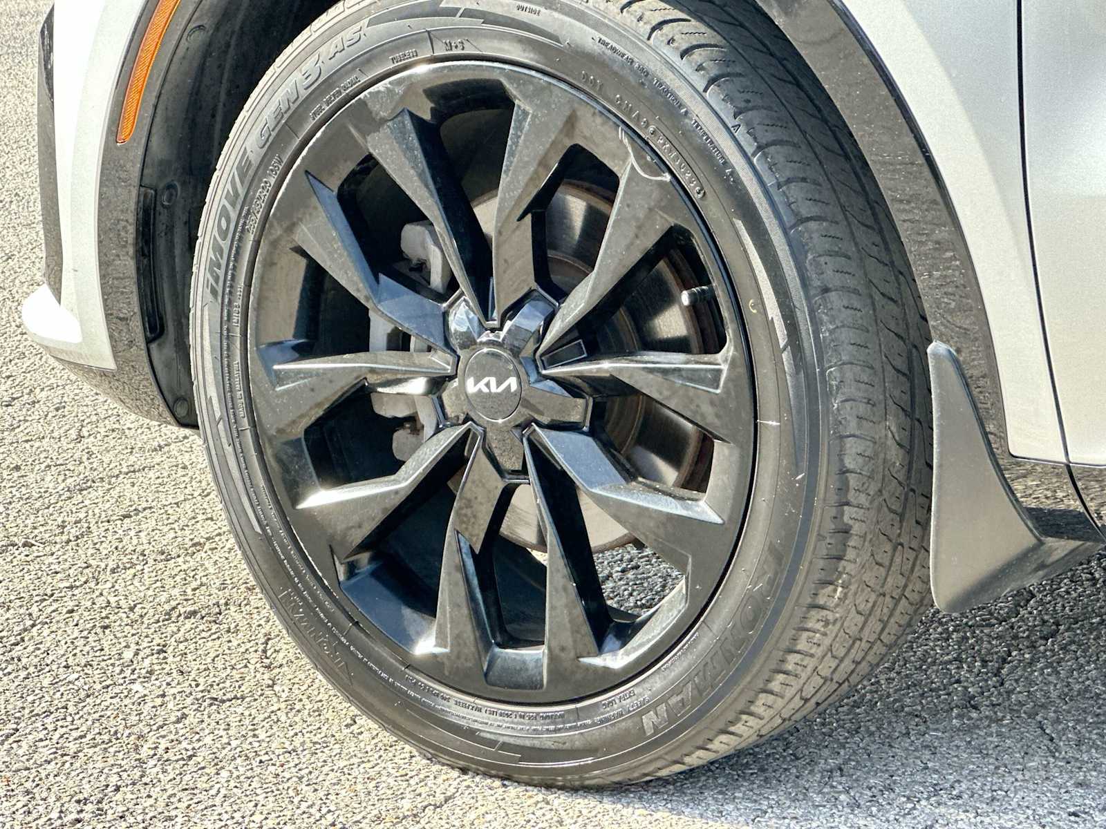 Thumbnail: 2022 Kia Sorento - 11