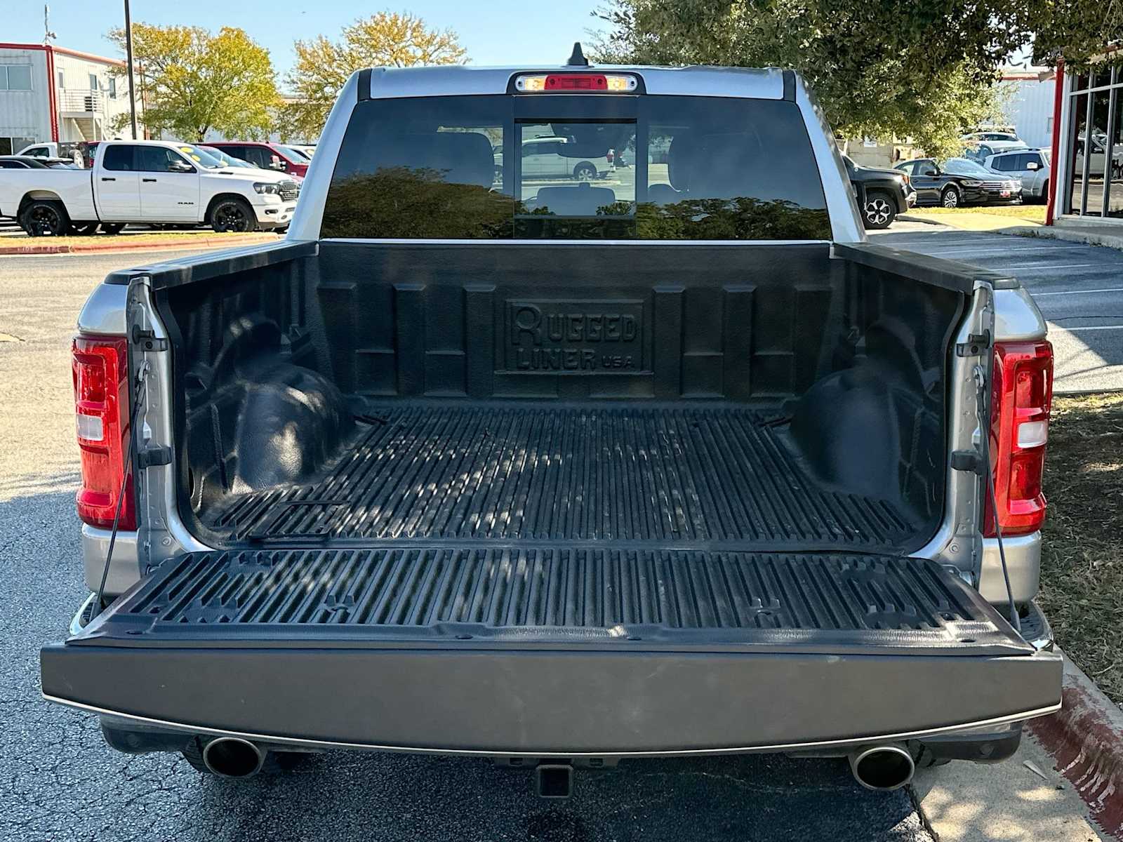 Thumbnail: 2025 RAM 1500 - 28