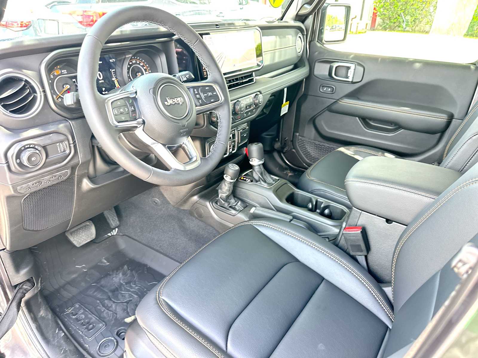 Thumbnail: 2026 Jeep Wrangler - 18