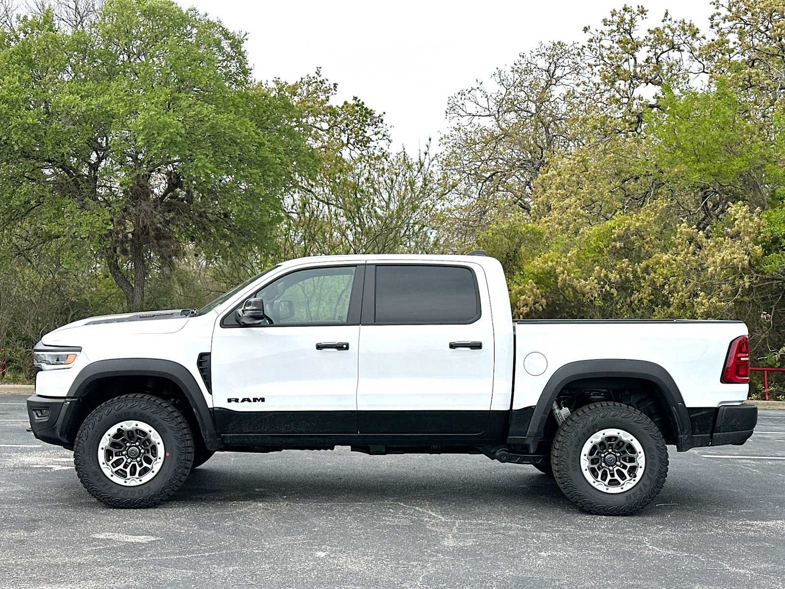 Thumbnail: 2026 RAM 1500 - 12