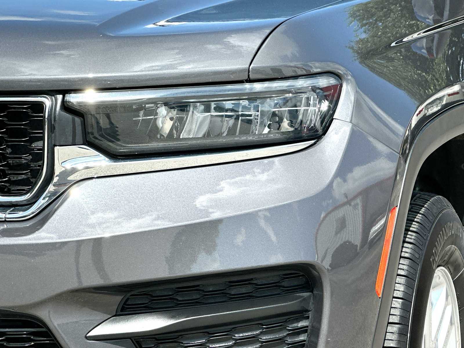 Thumbnail: 2024 Jeep Grand Cherokee - 16
