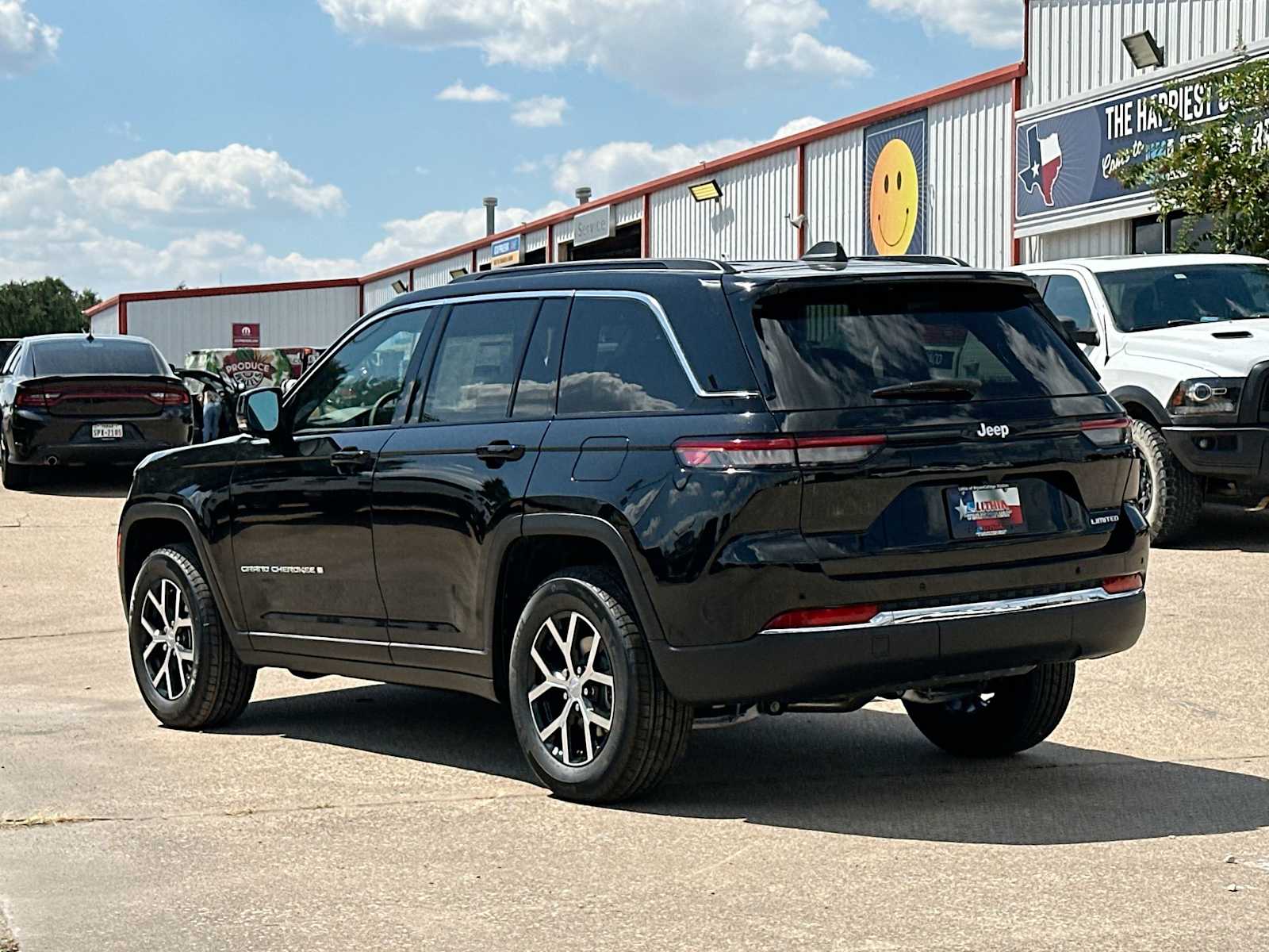 Thumbnail: 2025 Jeep Grand Cherokee - 13