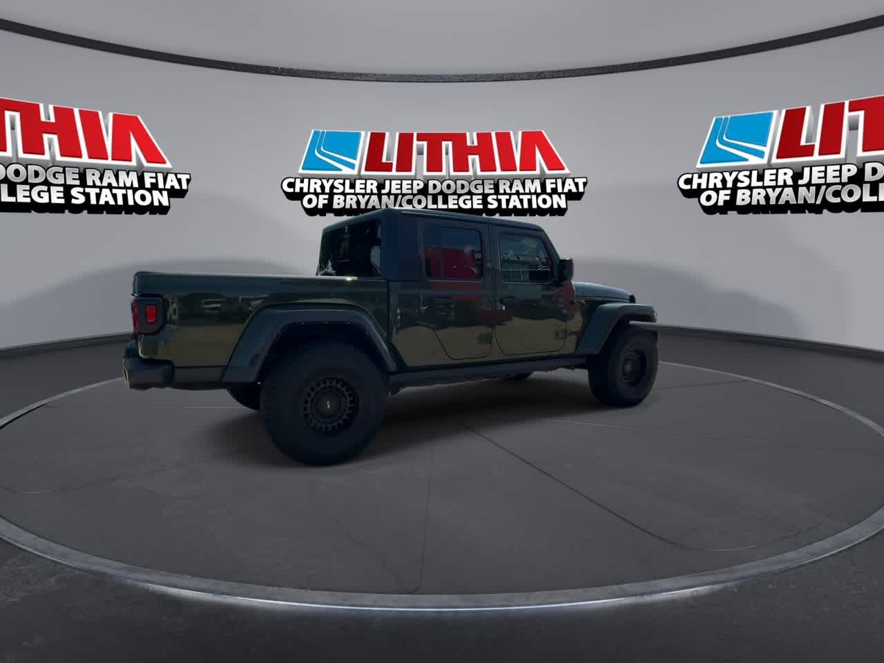 Thumbnail: 2023 Jeep Gladiator - 3