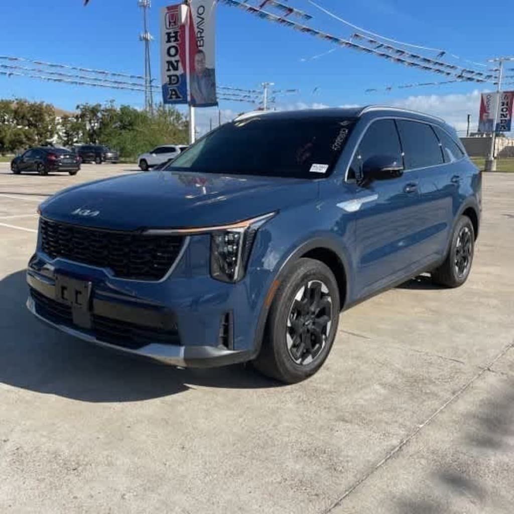 Used 2025 Kia Sorento S SUV