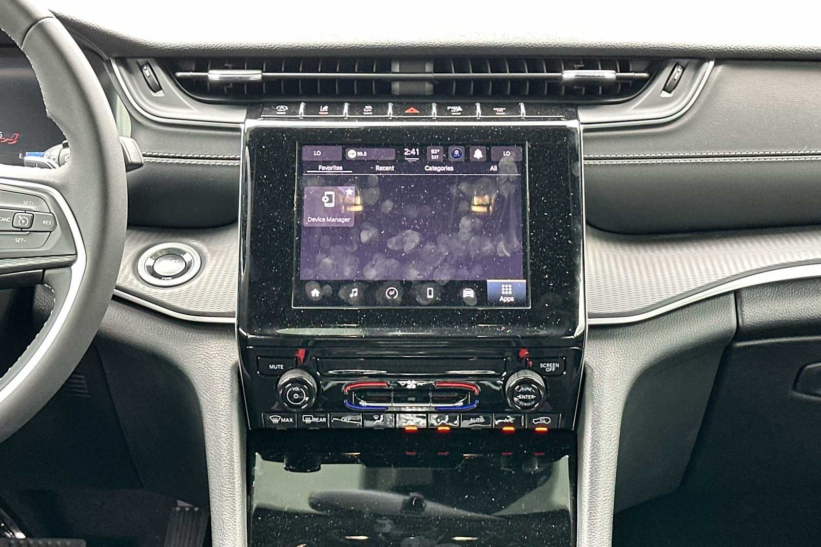 2024 Jeep Grand Cherokee L Laredo 26
