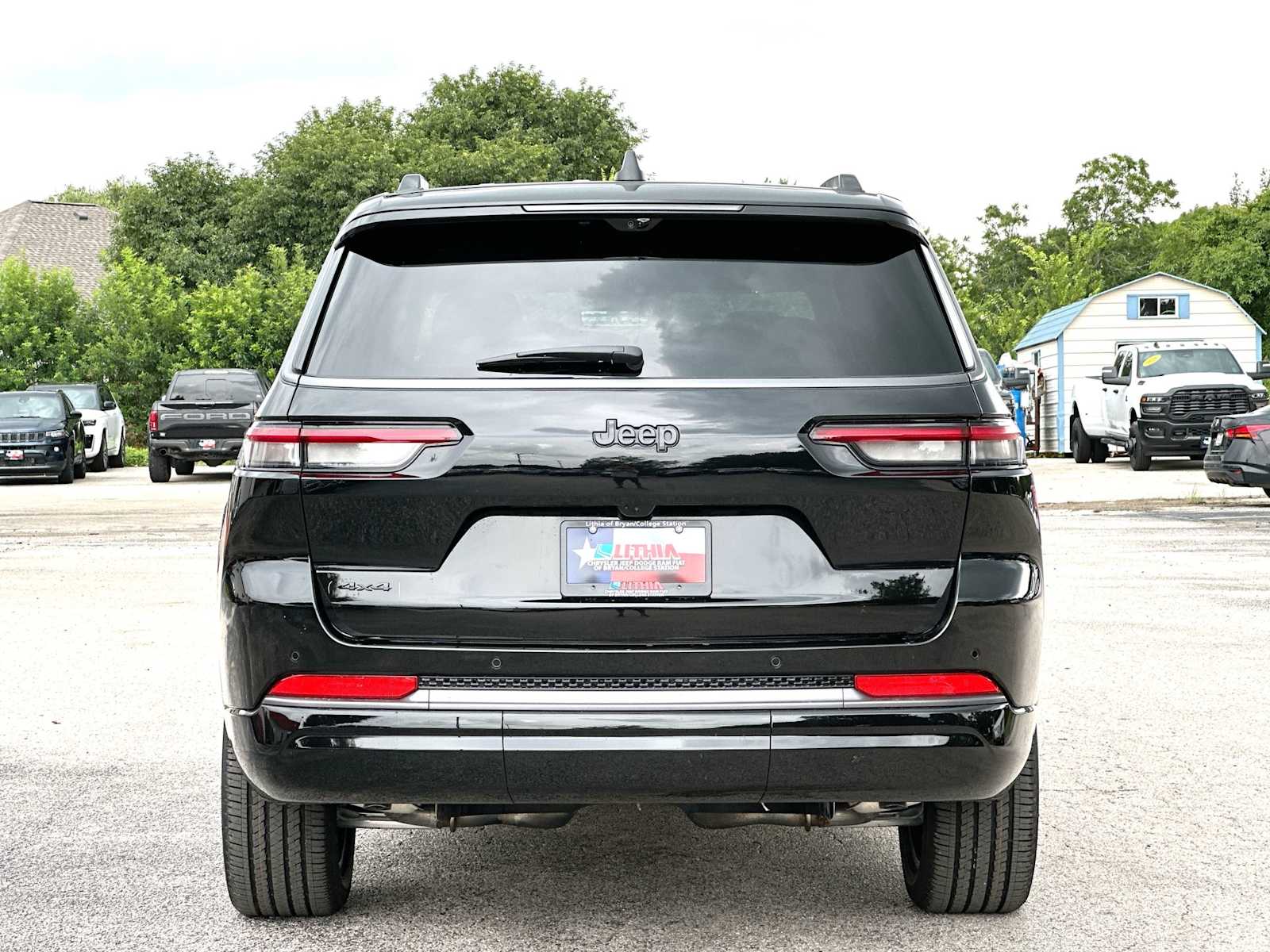 Thumbnail: 2026 Jeep Grand Cherokee - 14