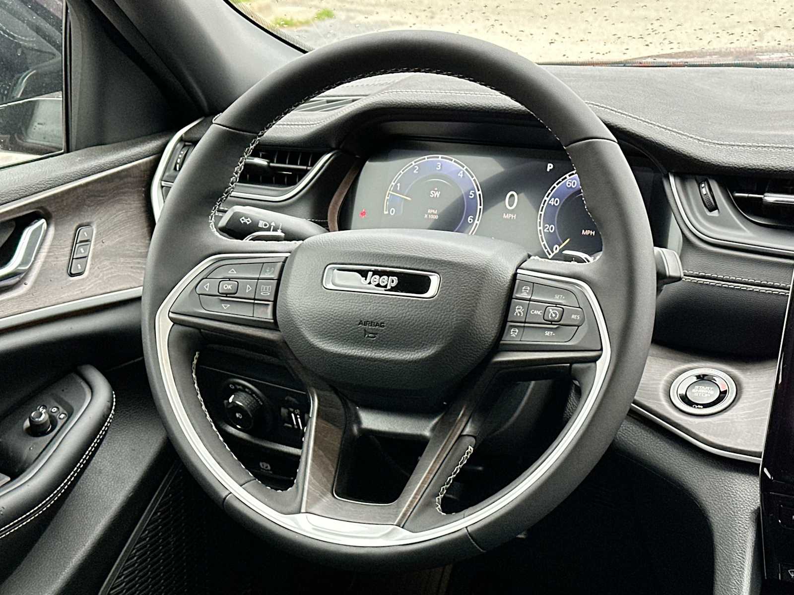 Thumbnail: 2025 Jeep Grand Cherokee - 27