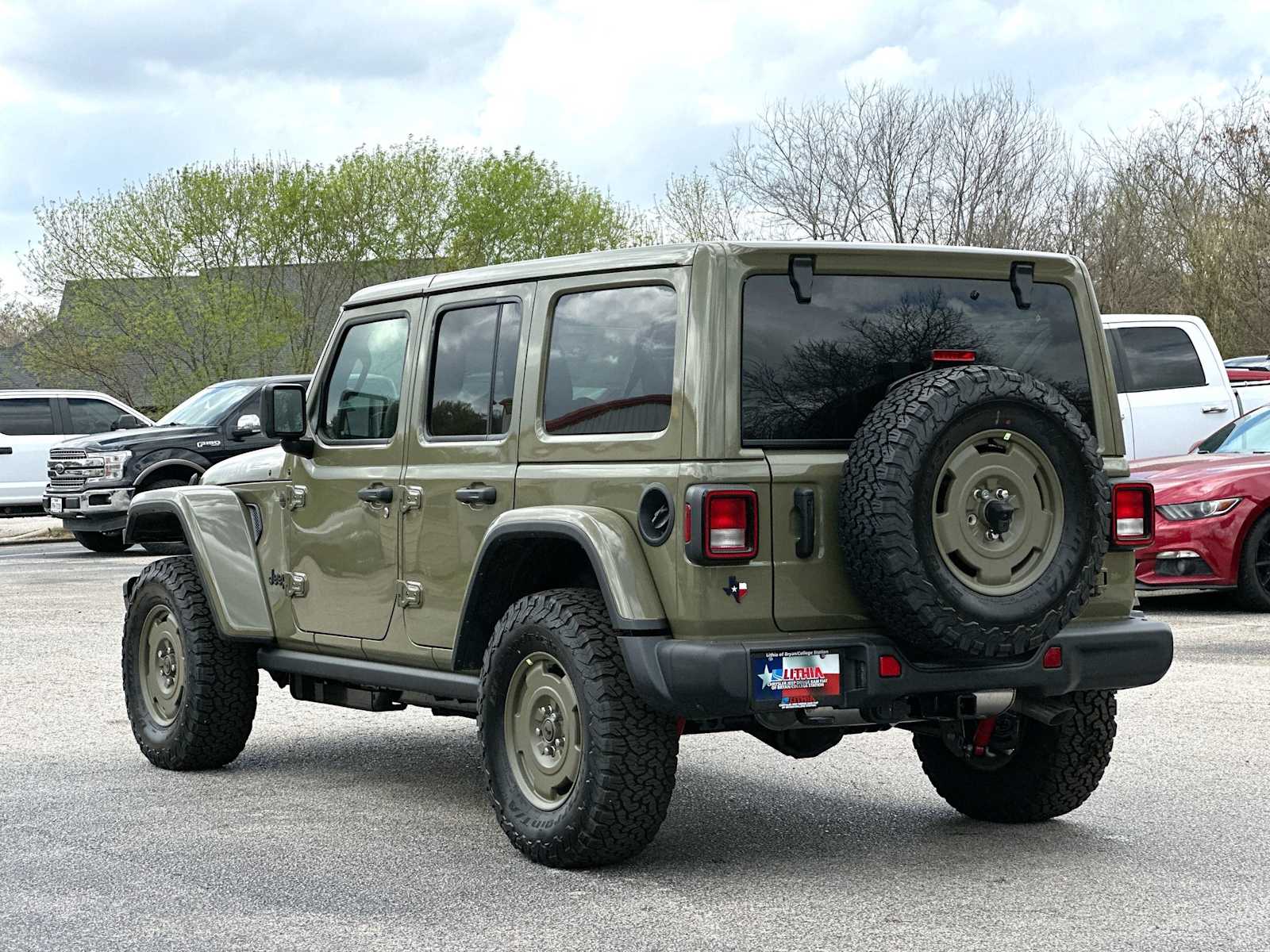 Thumbnail: 2026 Jeep Wrangler - 13