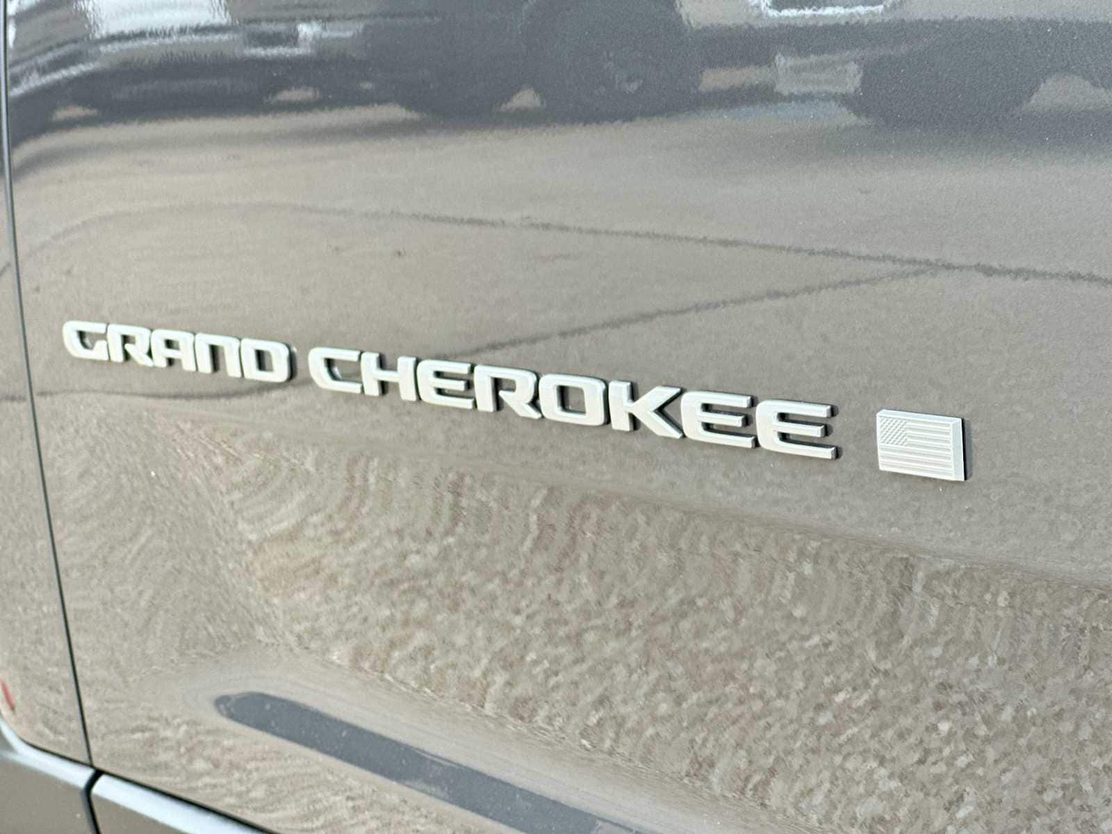 Thumbnail: 2025 Jeep Grand Cherokee - 15