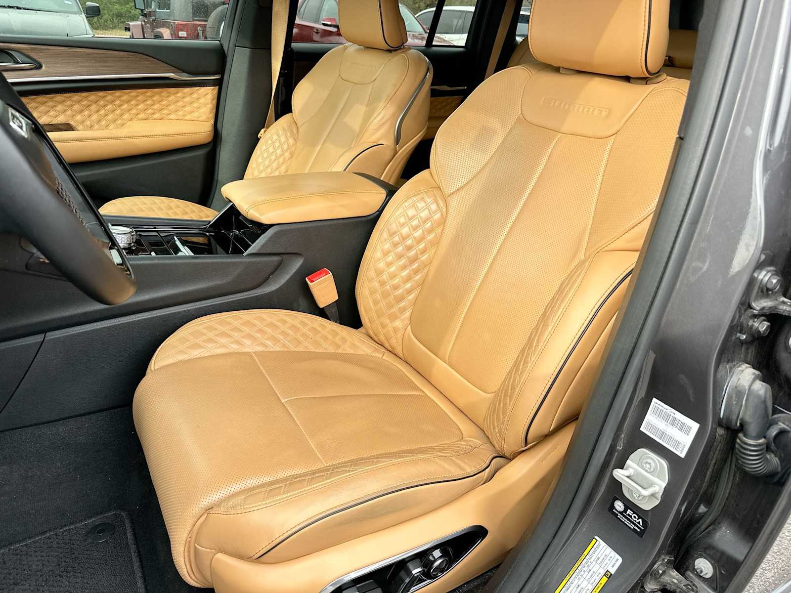 Thumbnail: 2024 Jeep Grand Cherokee - 17