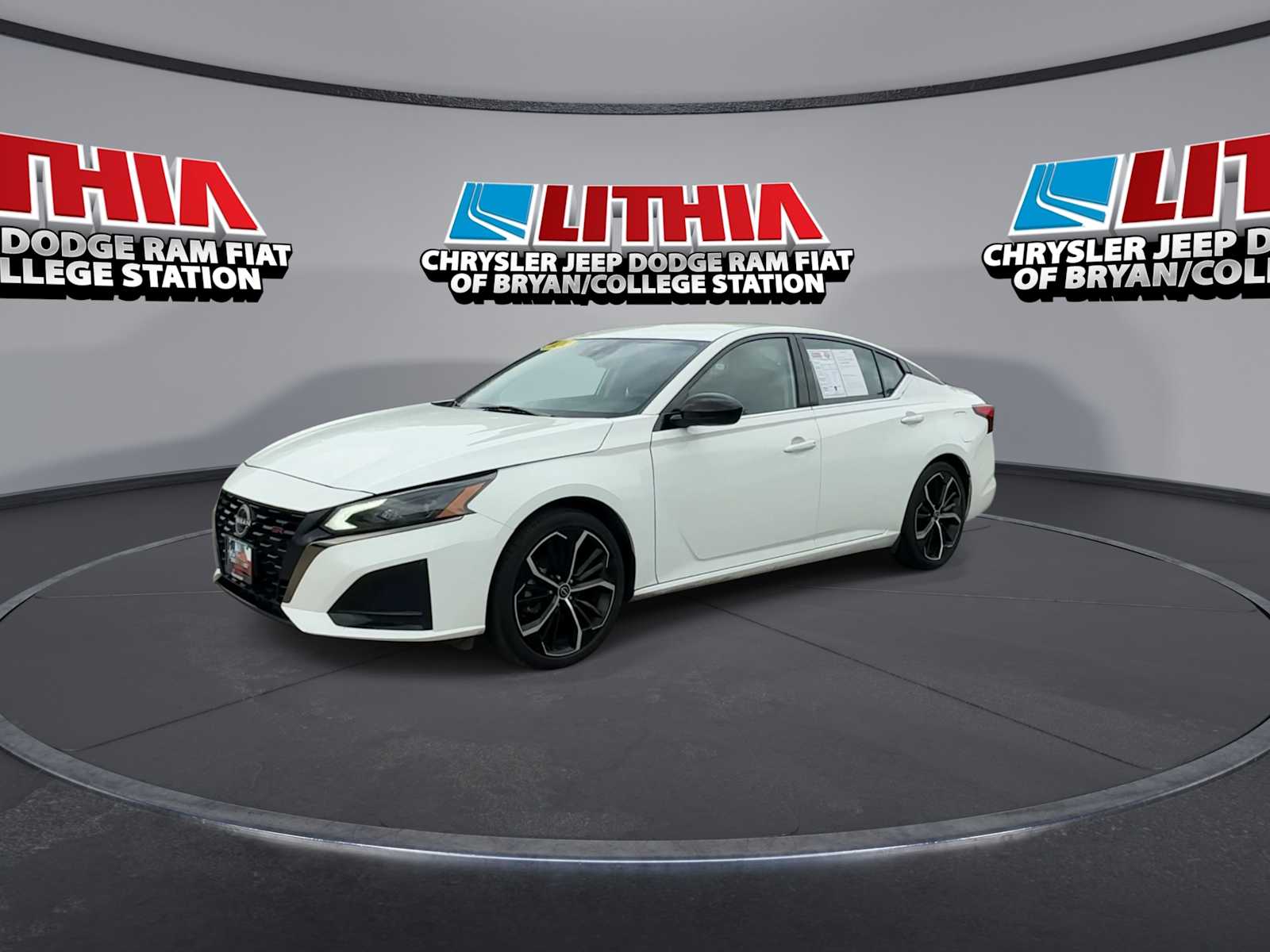 Thumbnail: 2024 Nissan Altima - 4