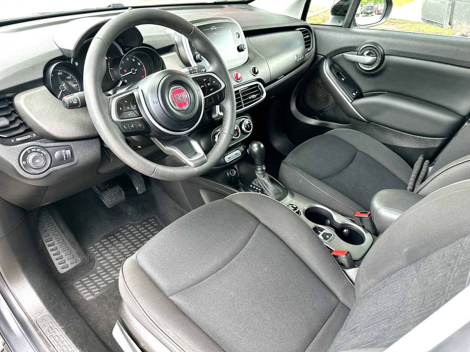 Thumbnail: 2023 Fiat 500X - 18
