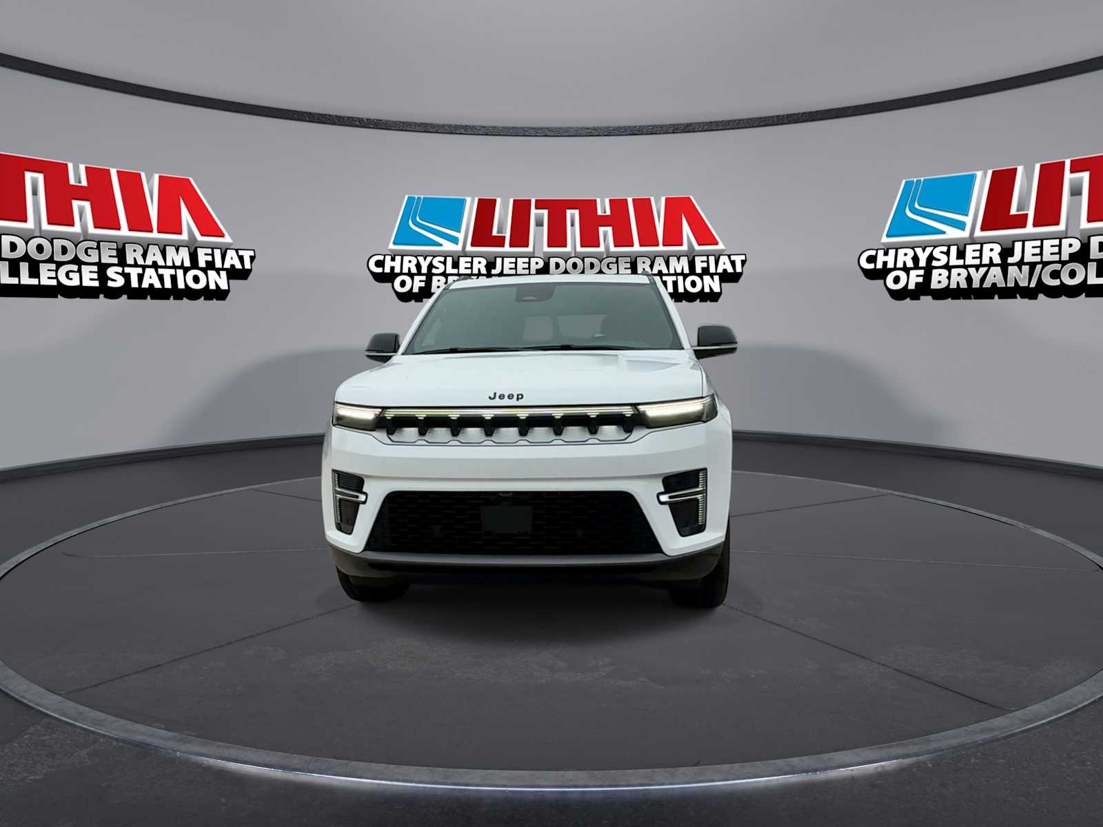 Thumbnail: 2026 Jeep Grand Wagoneer - 3