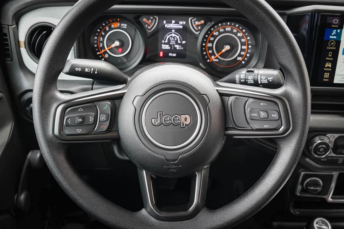 Thumbnail: 2024 Jeep Wrangler - 15