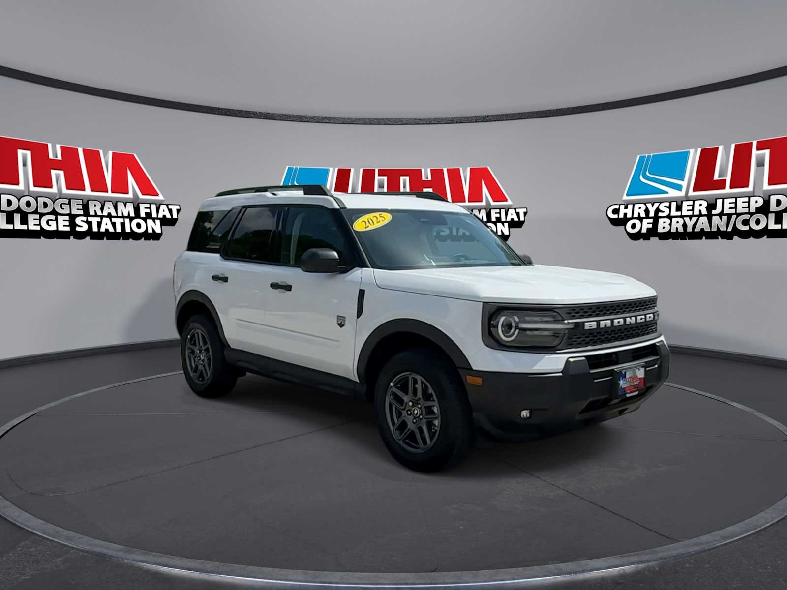 Thumbnail: 2025 Ford Bronco Sport - 2