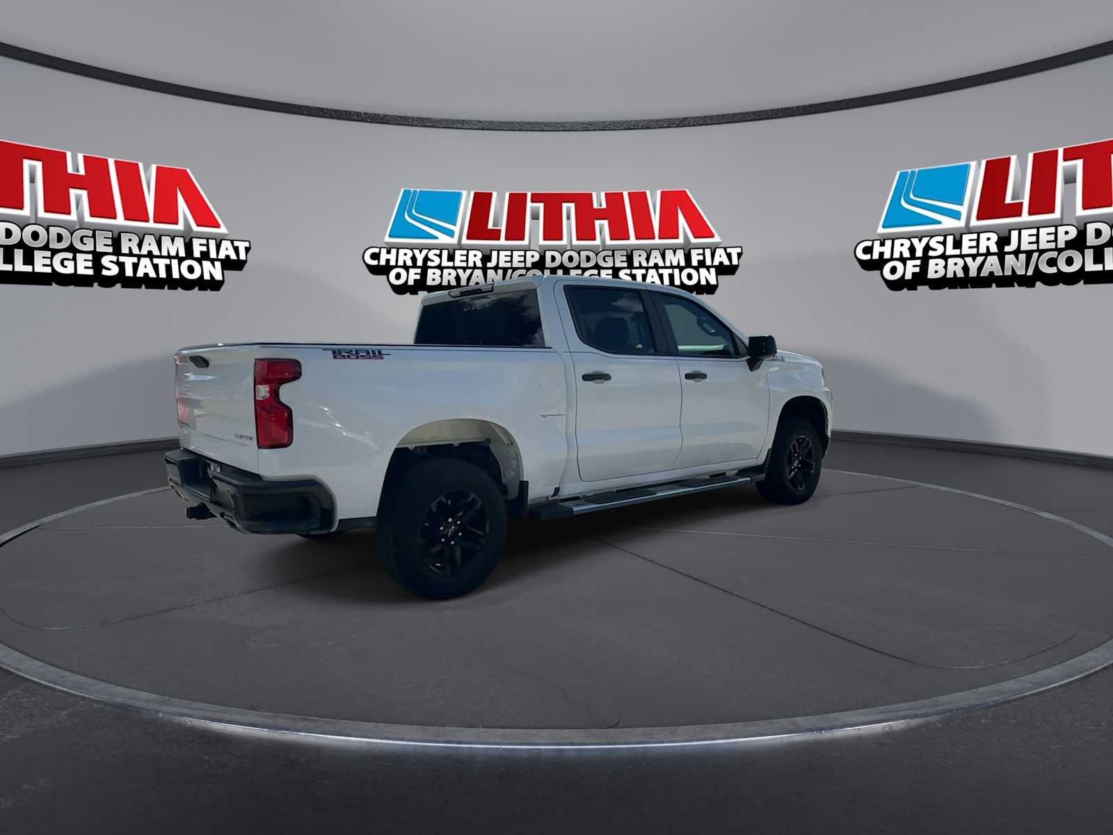Thumbnail: 2022 Chevrolet Silverado 1500 - 8