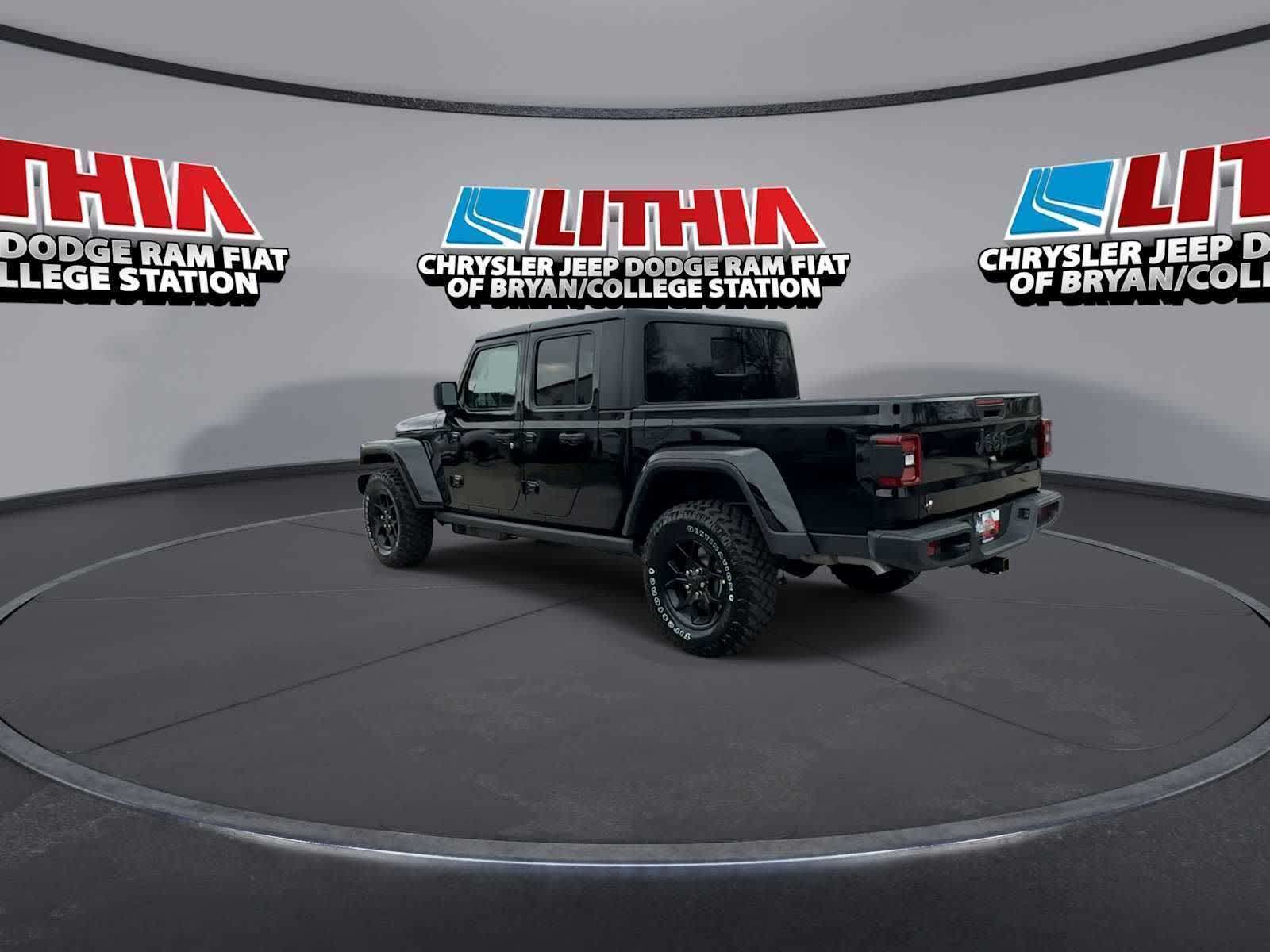 Thumbnail: 2026 Jeep Gladiator - 6
