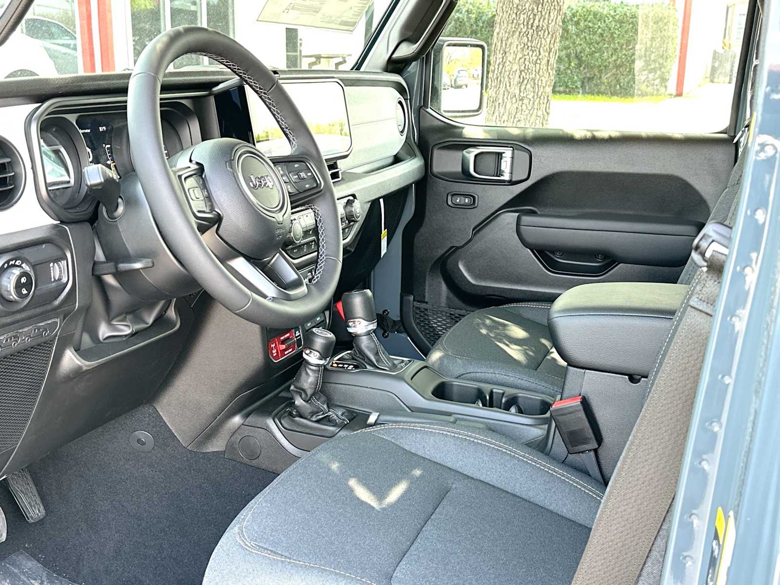 Thumbnail: 2026 Jeep Gladiator - 18